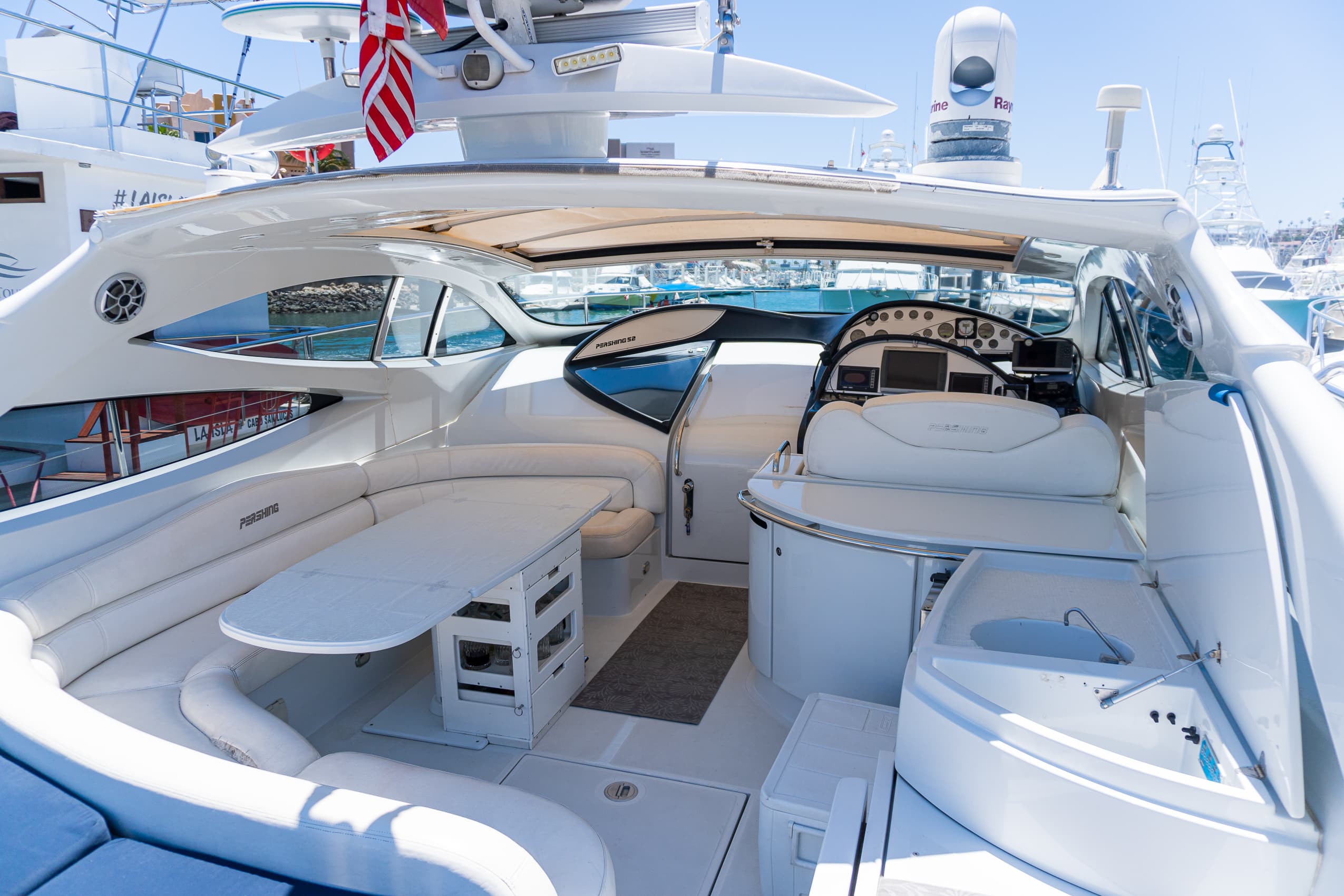 PERSHING 52´ photo 5