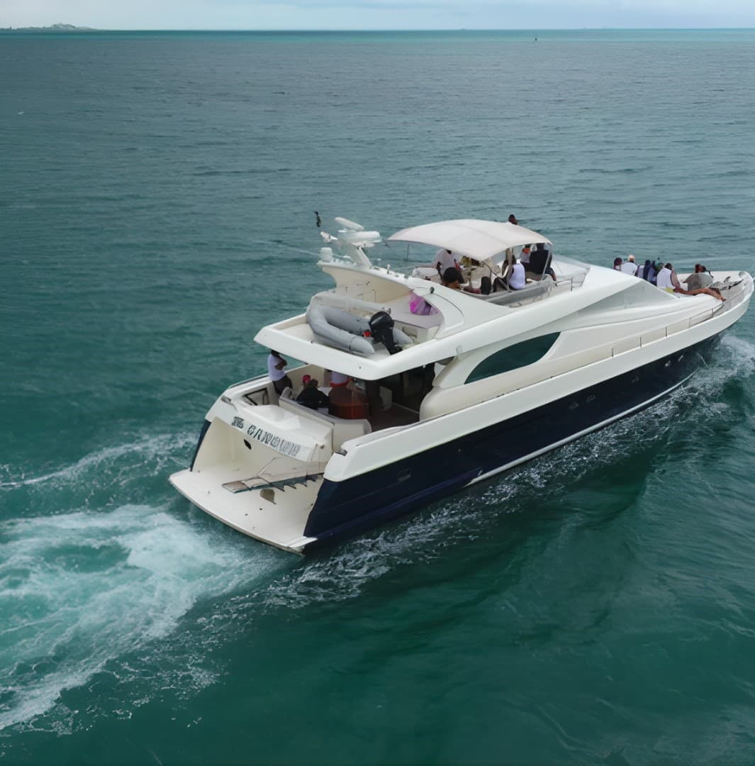 FERRETTI 72´