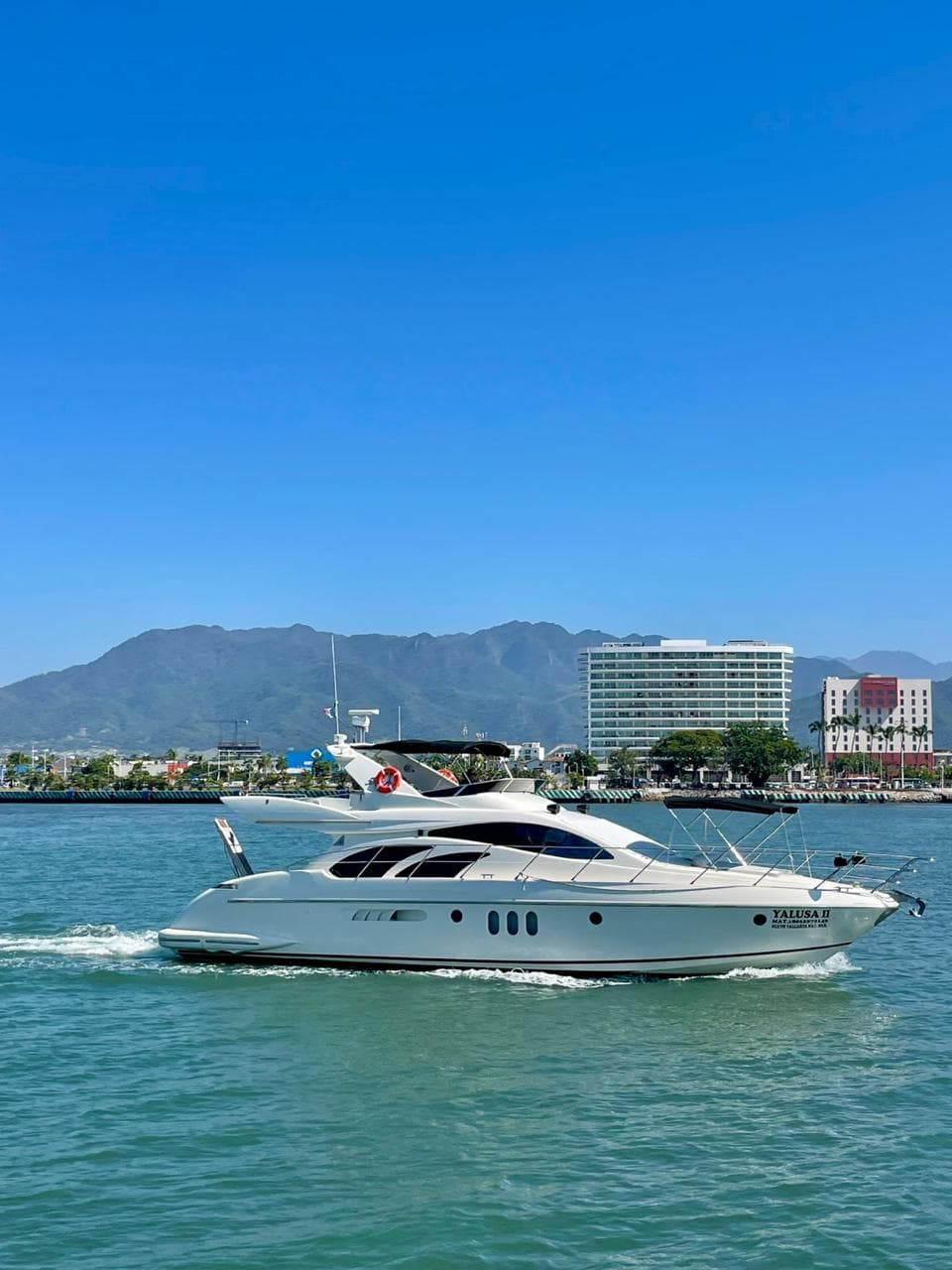 AZIMUT 46´