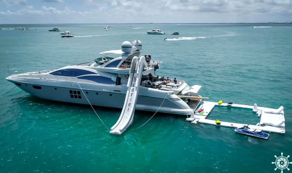 AZIMUT 103´ photo 4