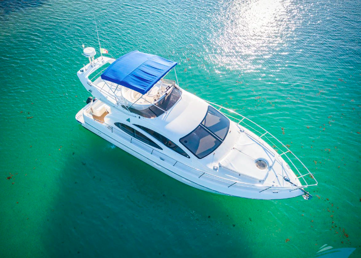 AZIMUT 42´ photo 2
