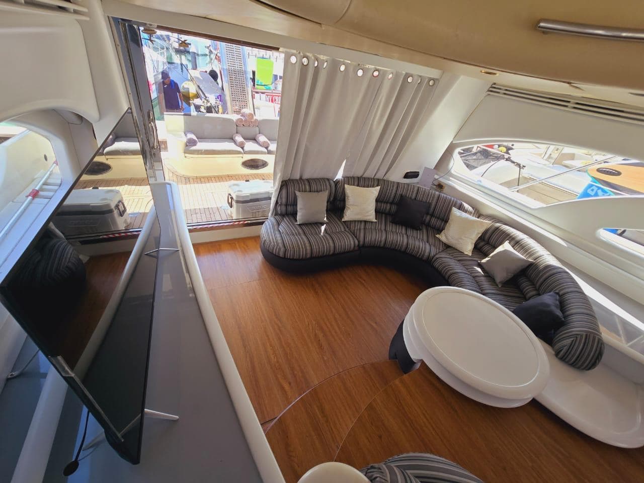 AZIMUT 55´ photo 5