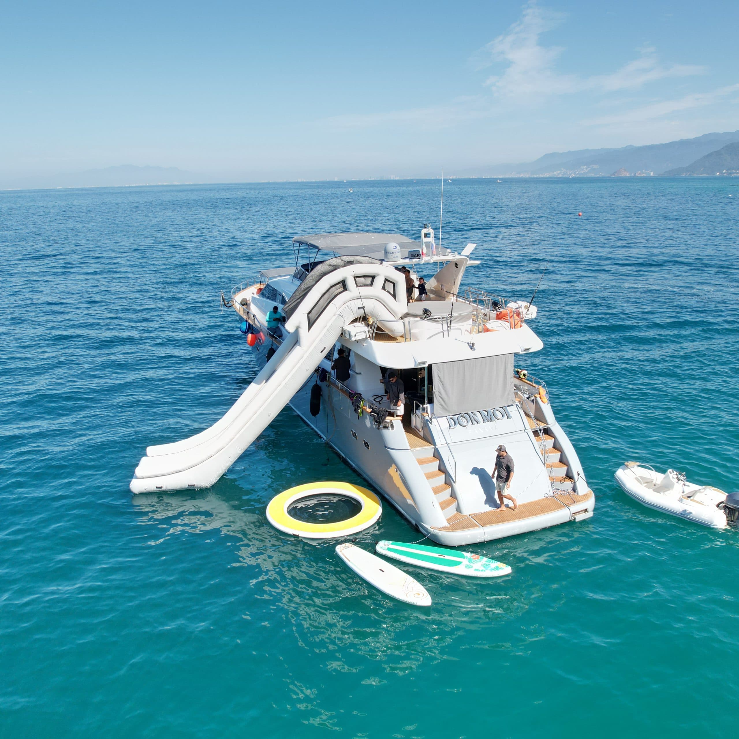 AZIMUT 85´ photo 2