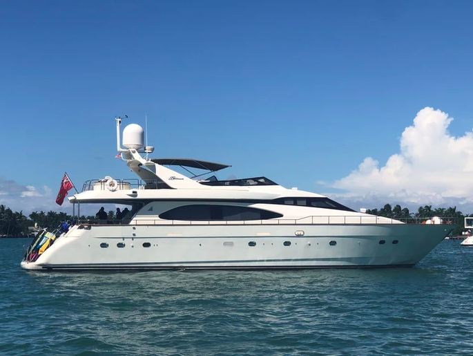 AZIMUT 85´