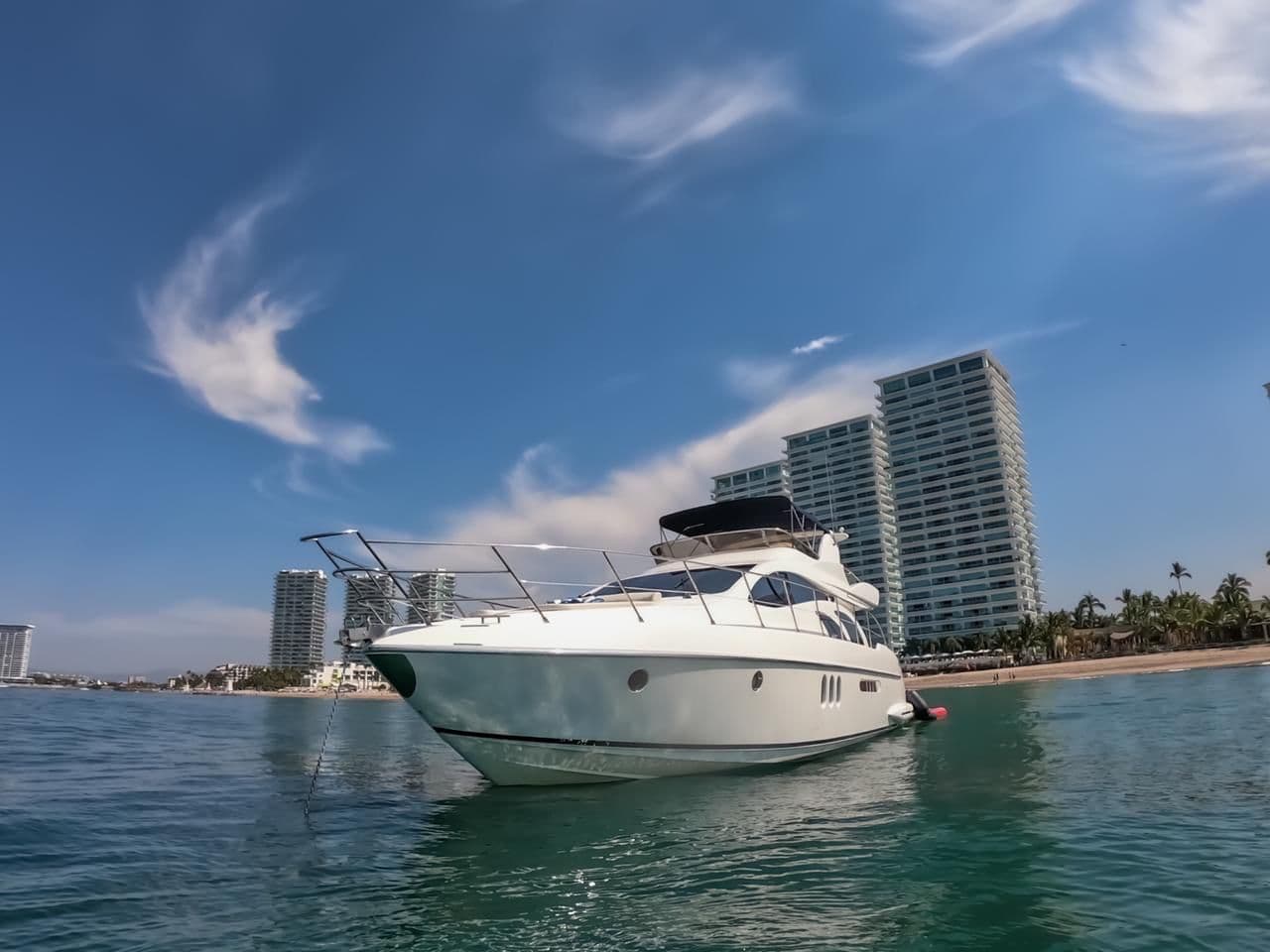 AZIMUT 58´