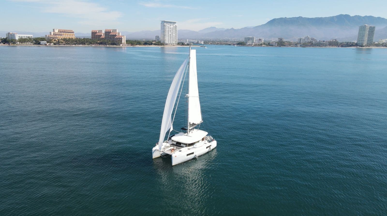 LAGOON 40´ photo 2