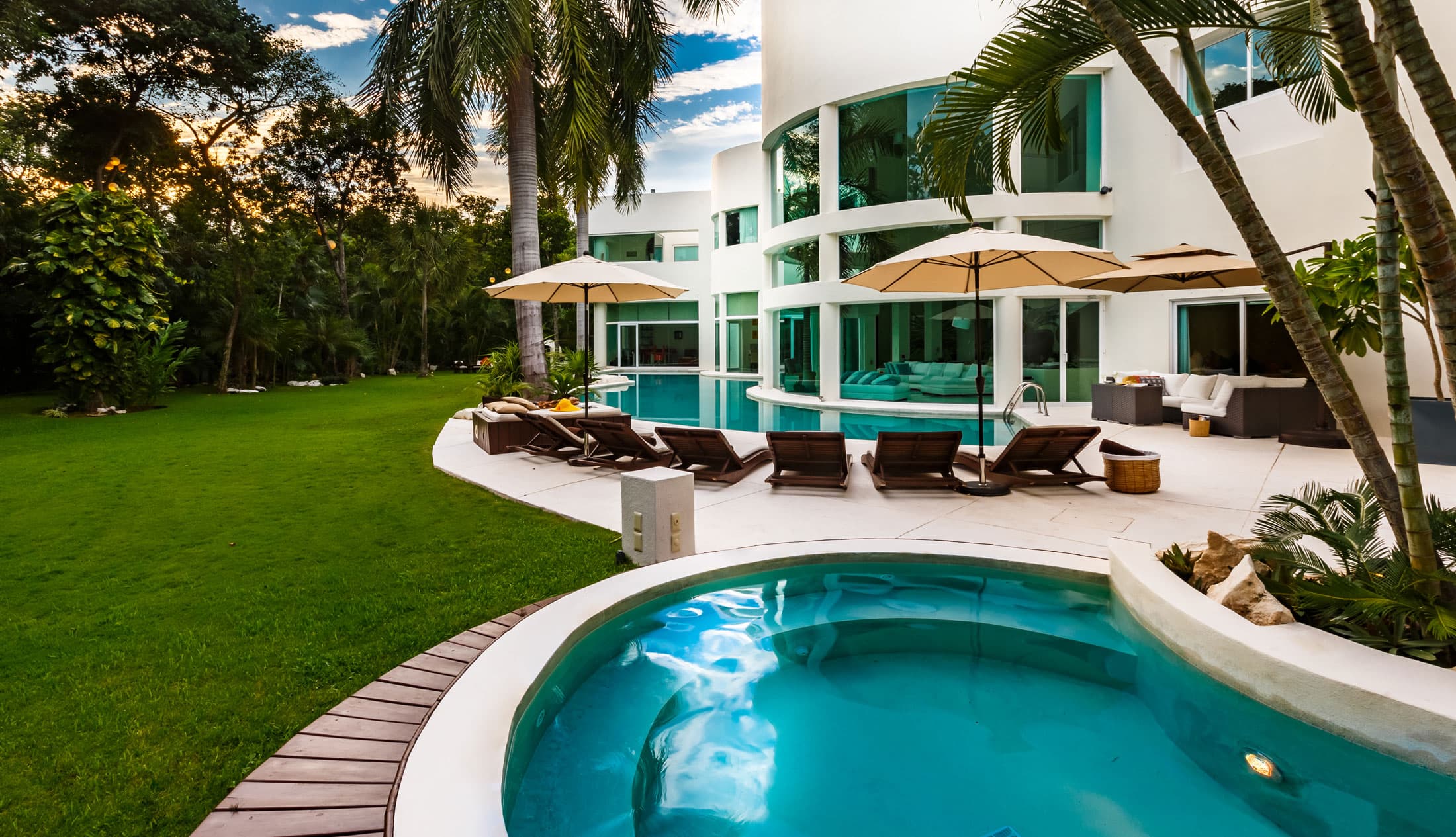 VILLA AQUA photo 2
