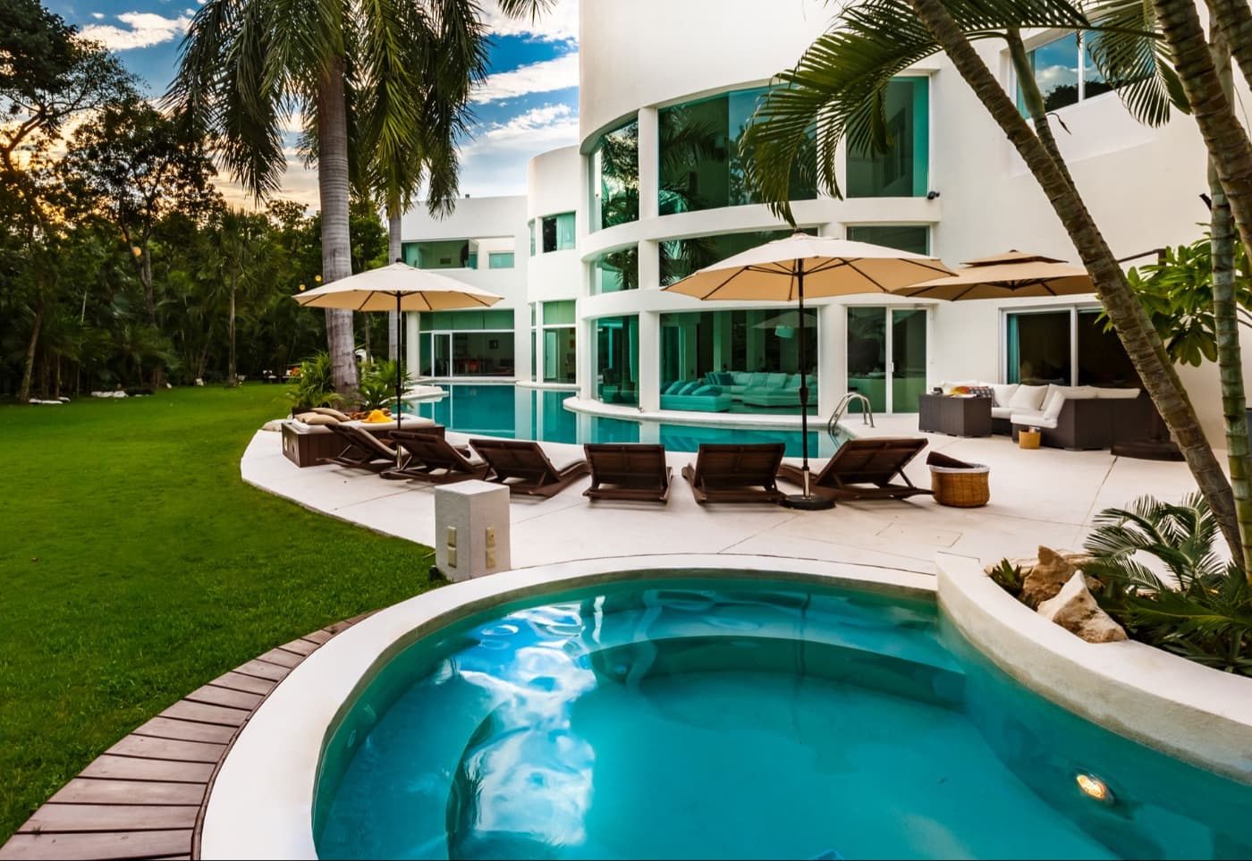 VILLA AQUA