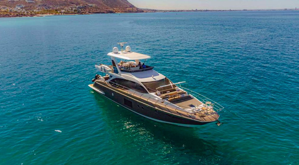 AZIMUT 66´ photo 3