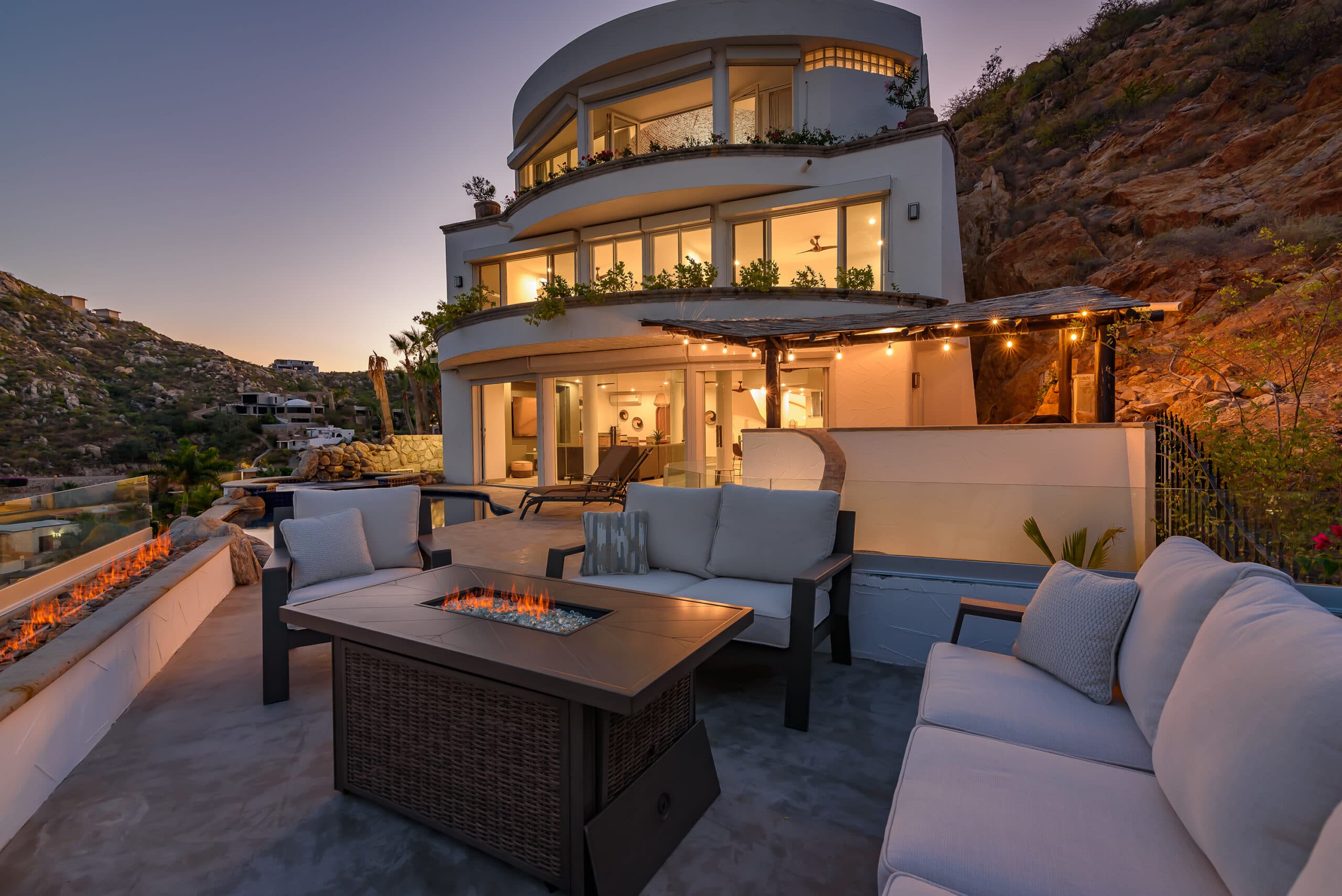 Hollywood House