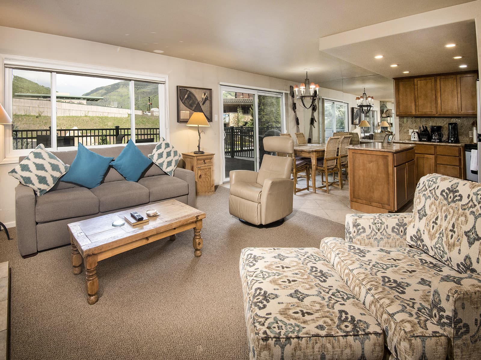 Vantage Point Condo 105 photo 4