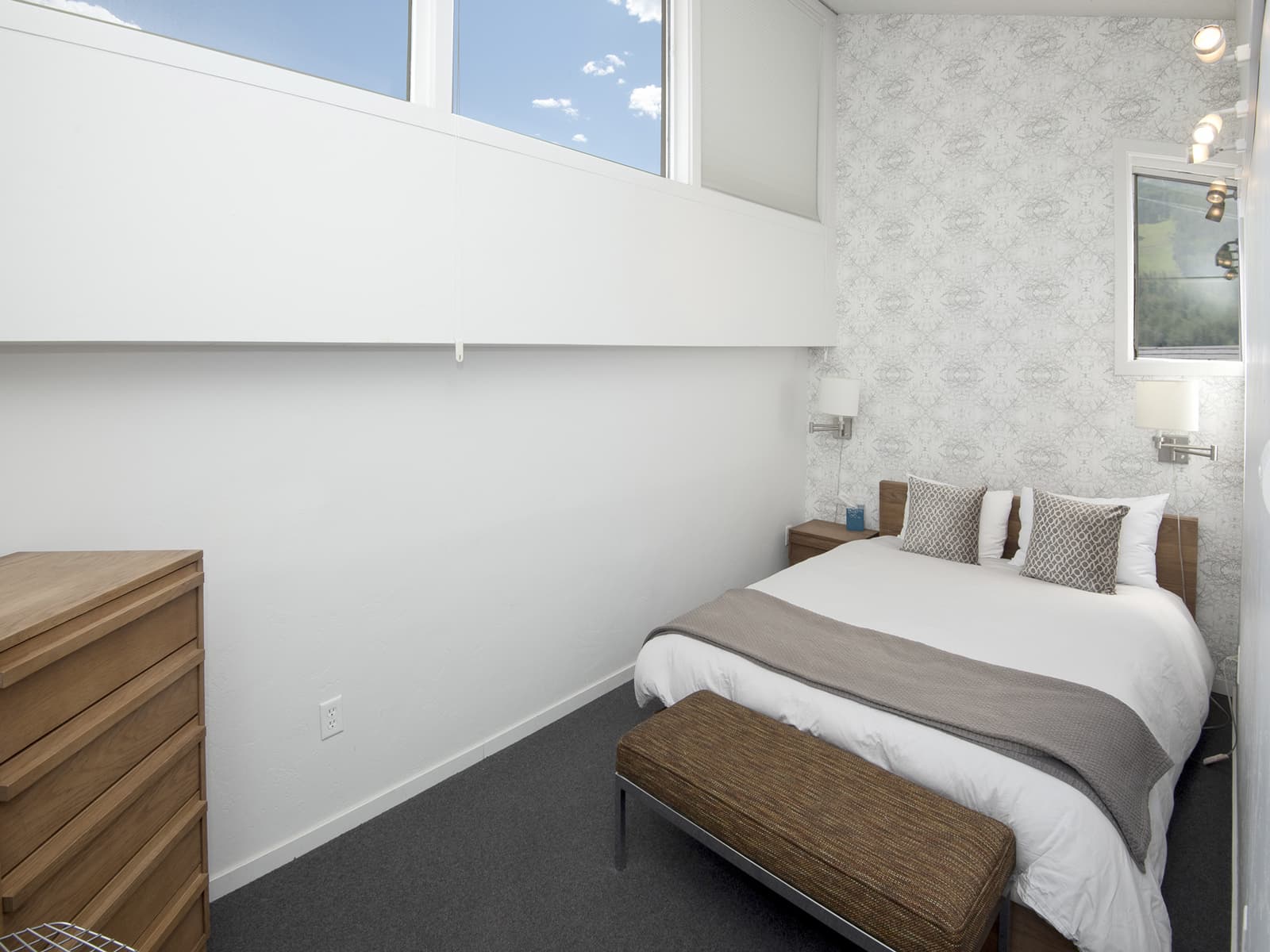 Vantage Point Condo 601 photo 4