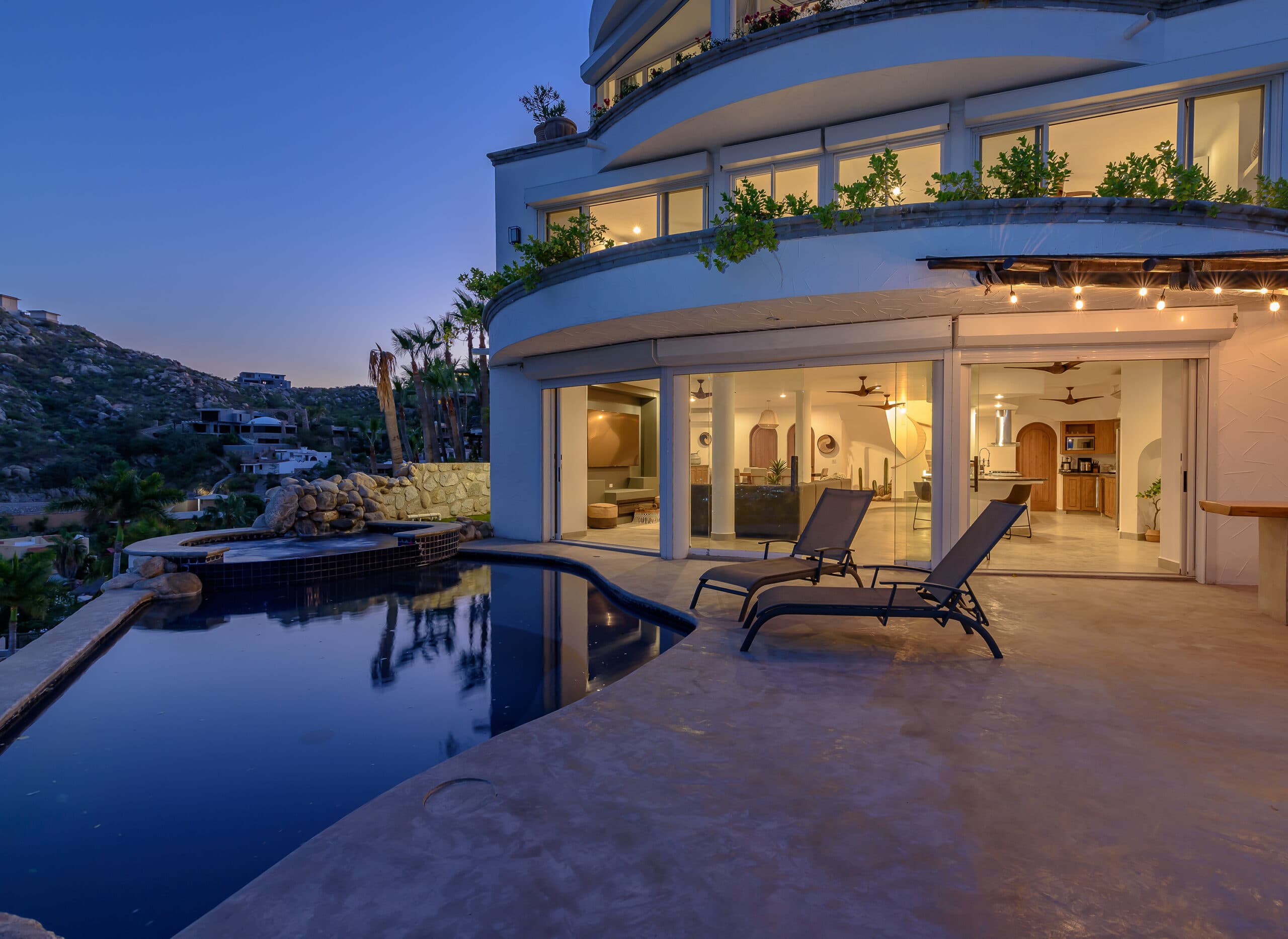 Hollywood House photo 4