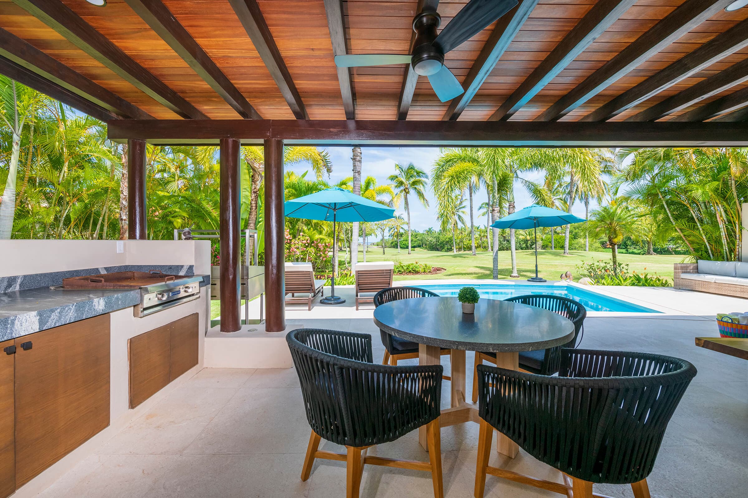 Villa Alfaro photo 2