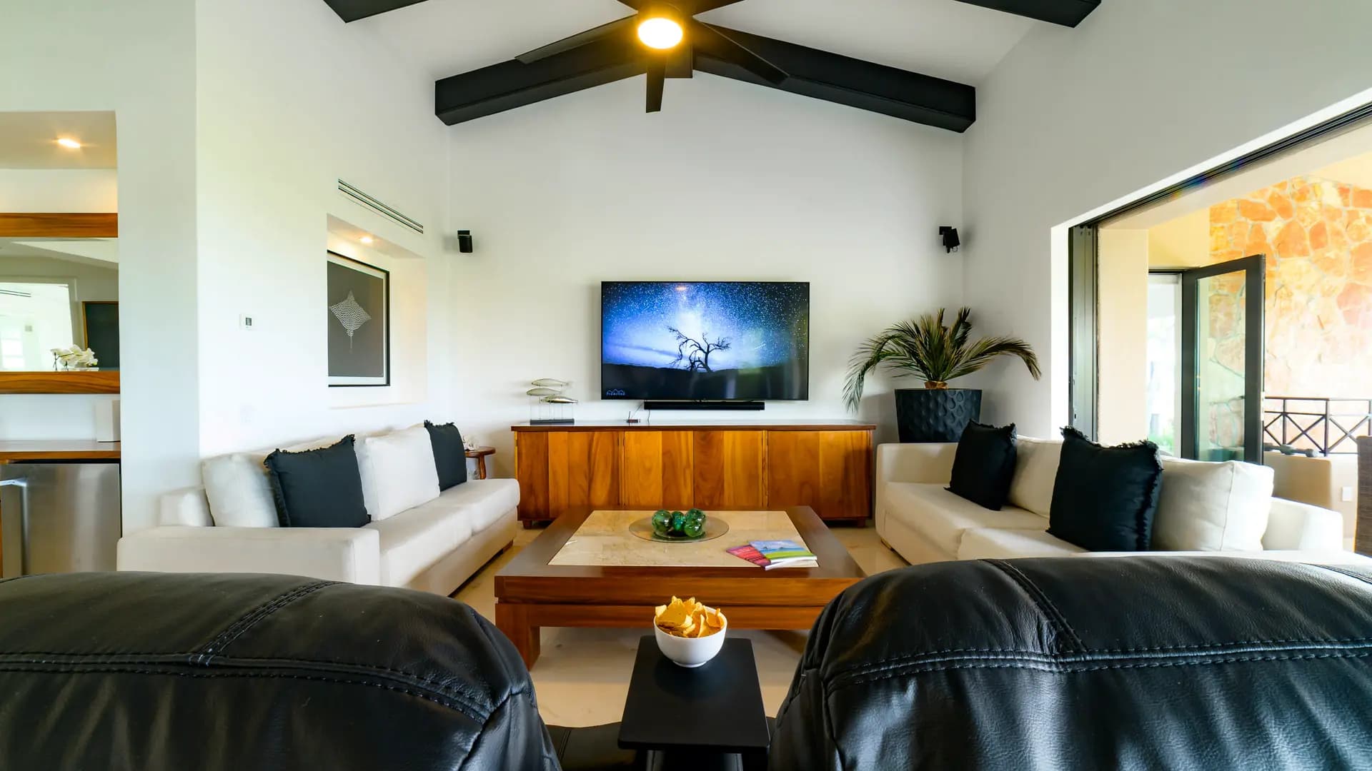 Penthouse Hacienda de Mita PH8 photo 5