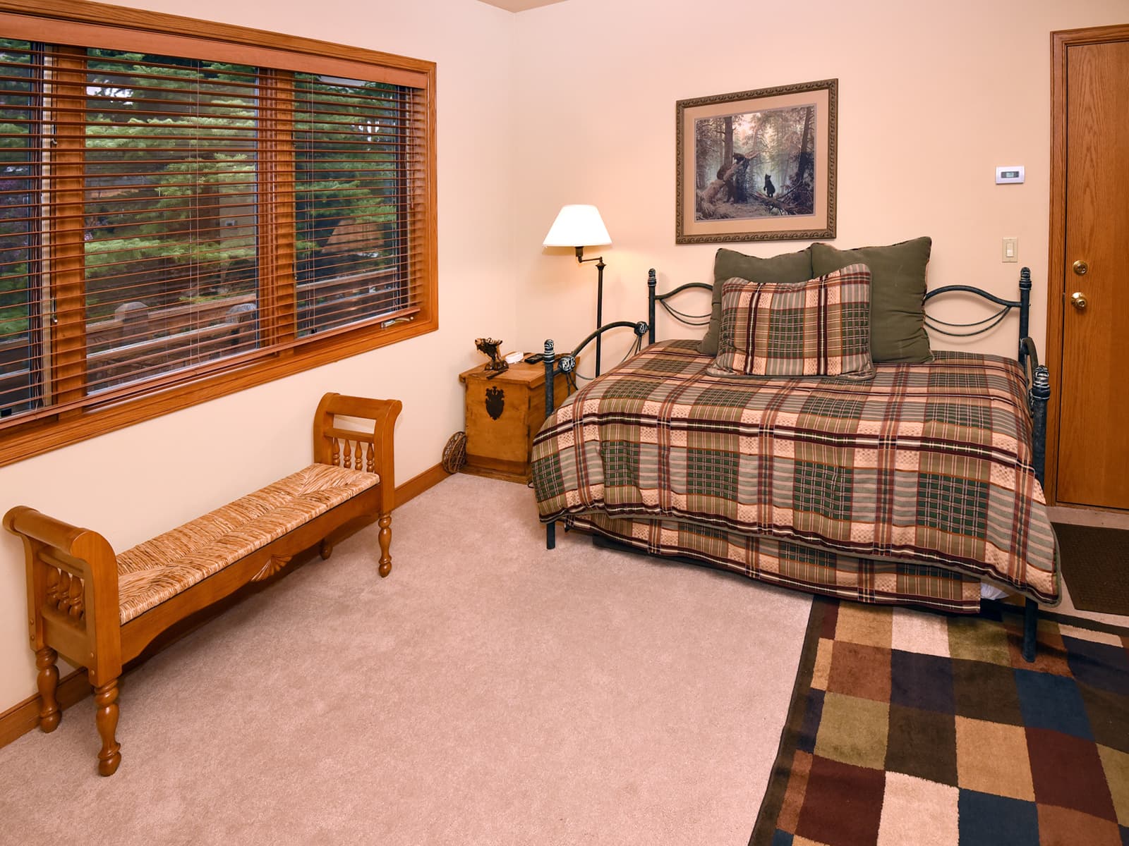 Glacier Court 1844 B photo 4
