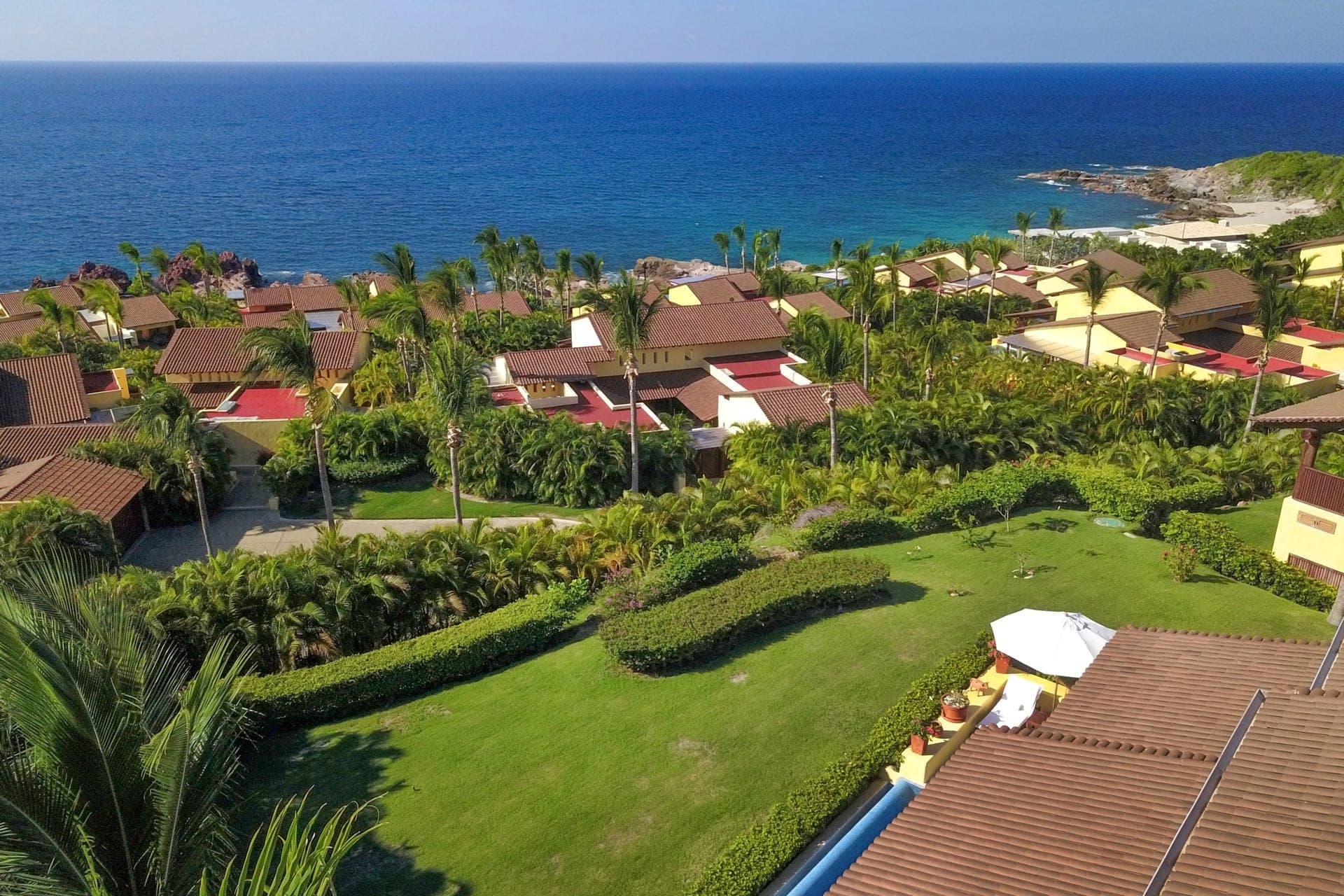 Four Seasons Twin Villas
