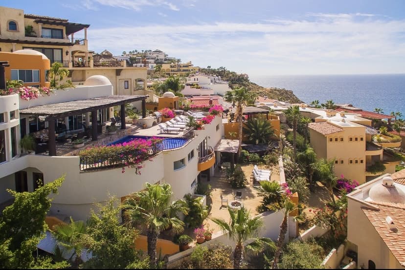 VILLA LAS FLORES