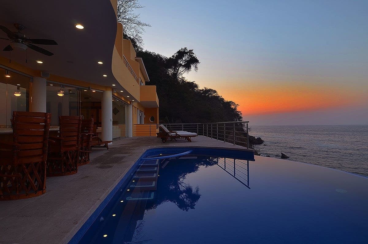VILLA PLAYASOLA photo 2