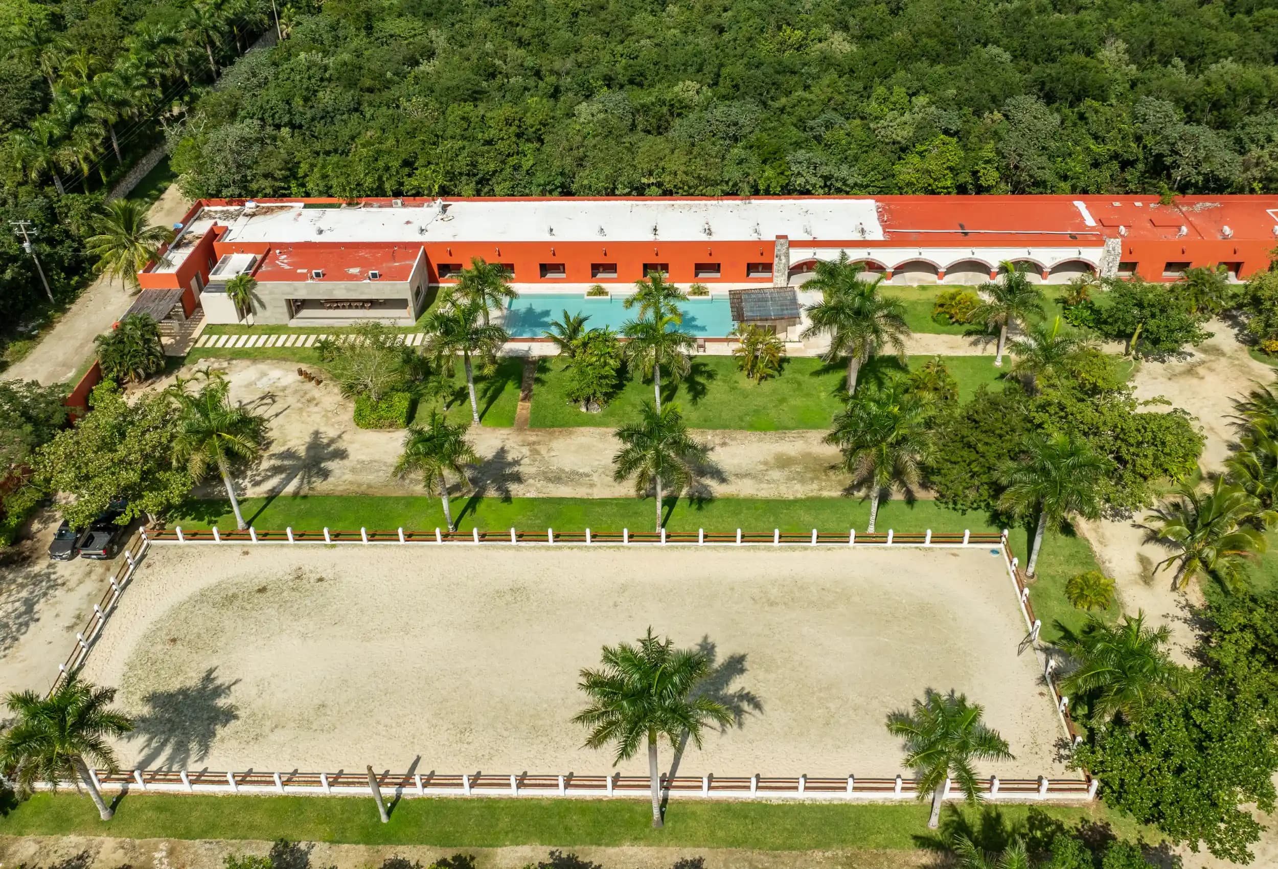 HACIENDA ZUNZAL photo 2