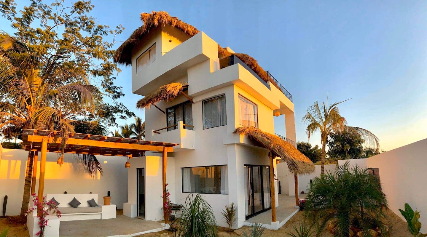 CASA JUNE