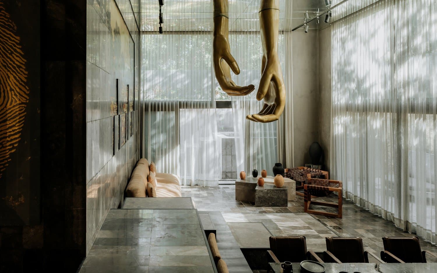 BARNEYS NEW YORK