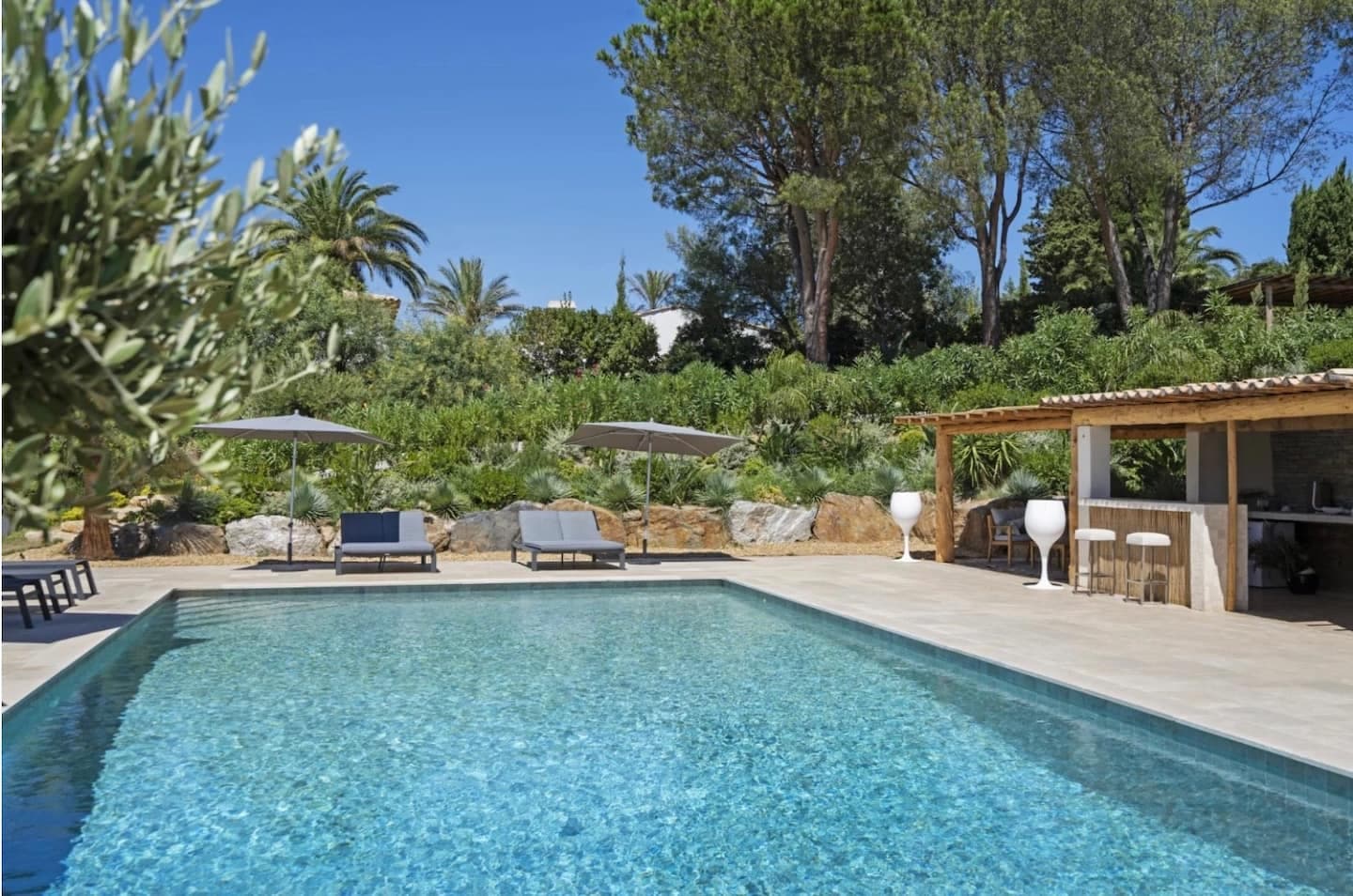 VILLA LA TREMOLIERE photo 2