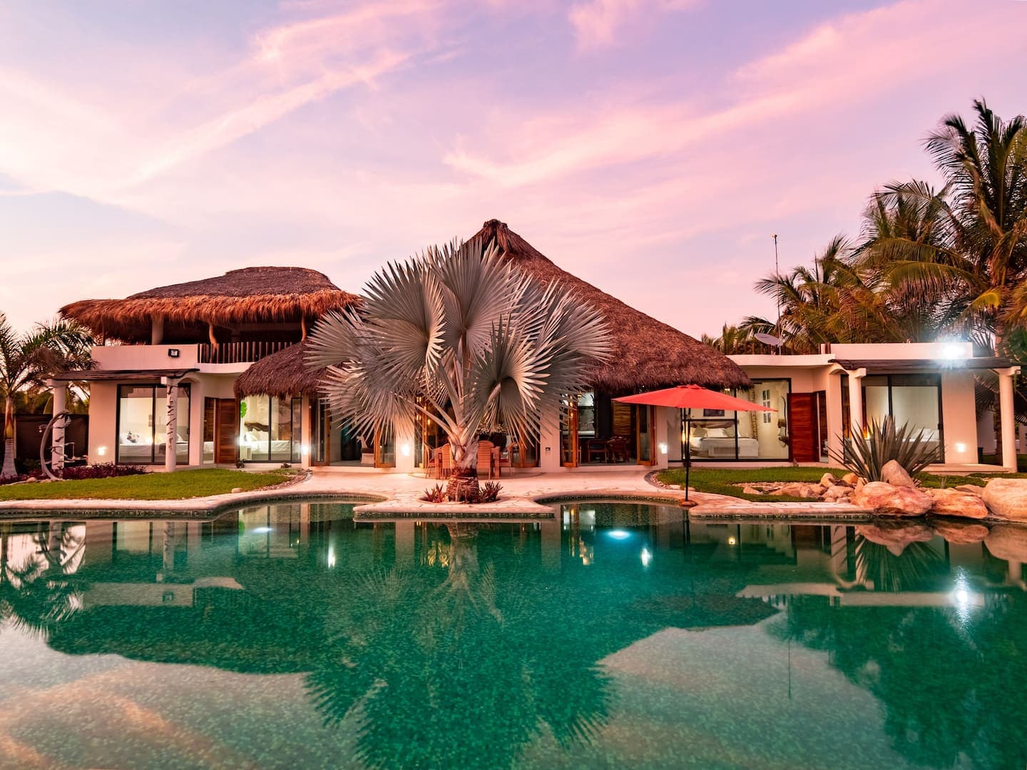 VILLA DE LAS ROCAS