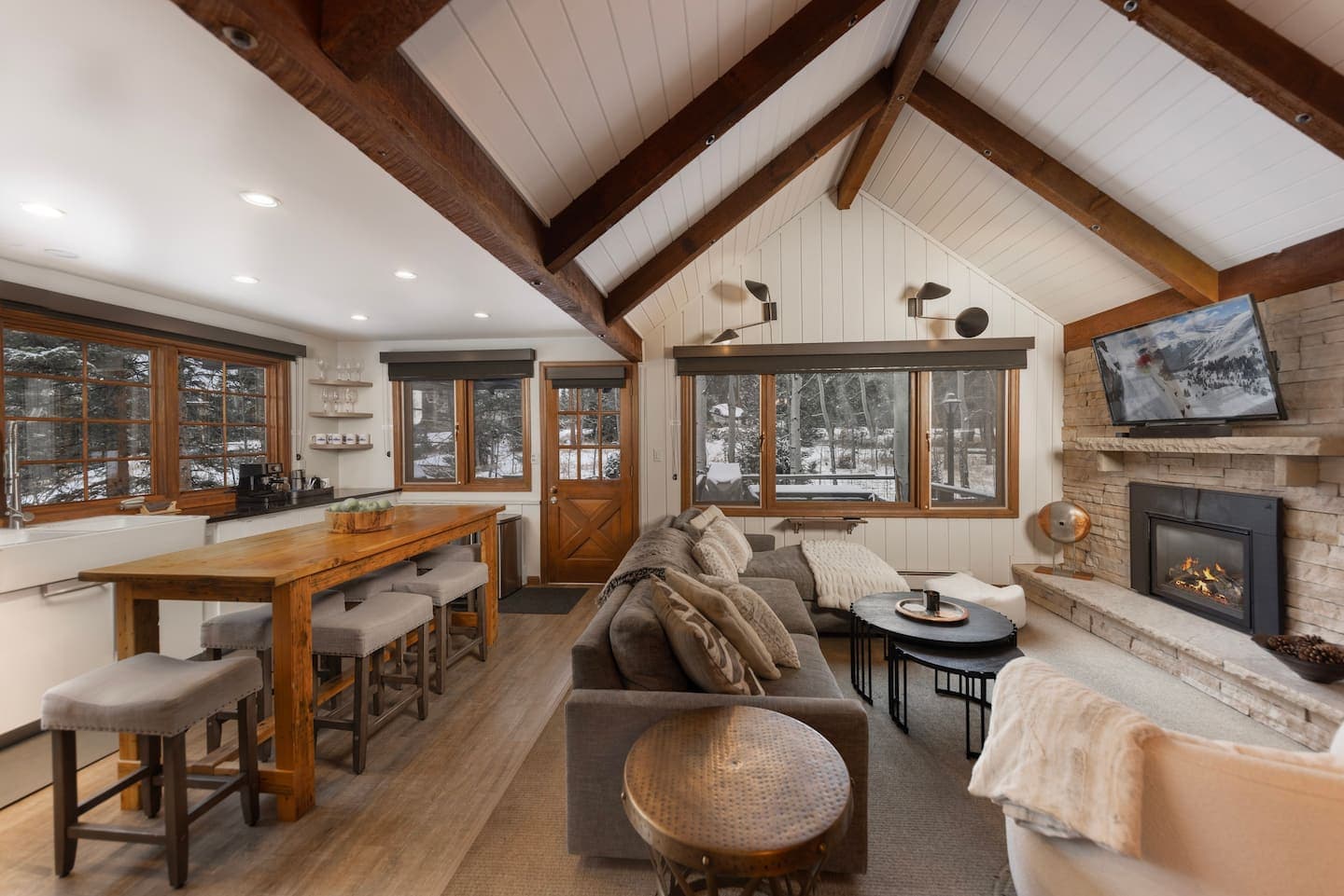 ROYAL TIGER CHALET photo 2