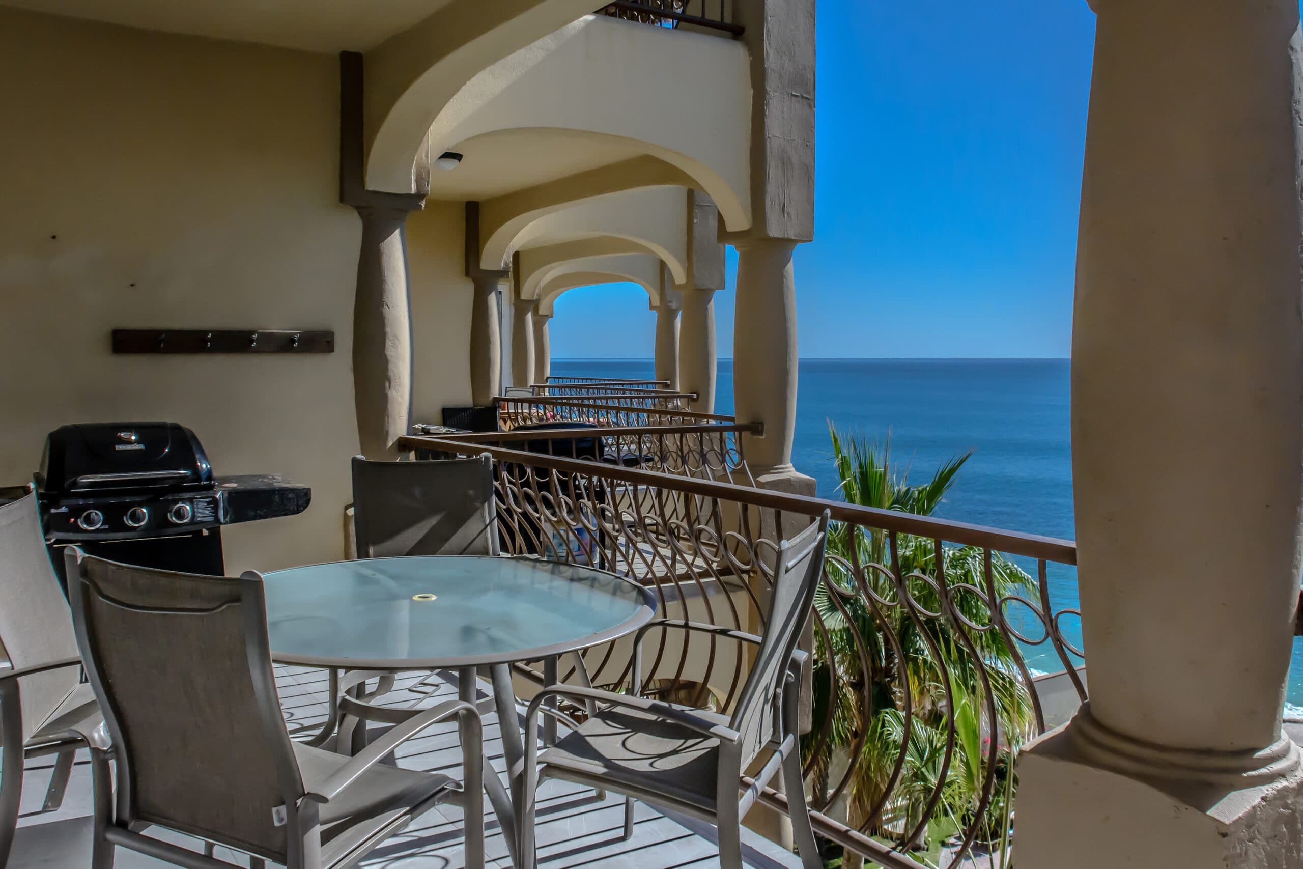Las Olas Penthouse A501 photo 2
