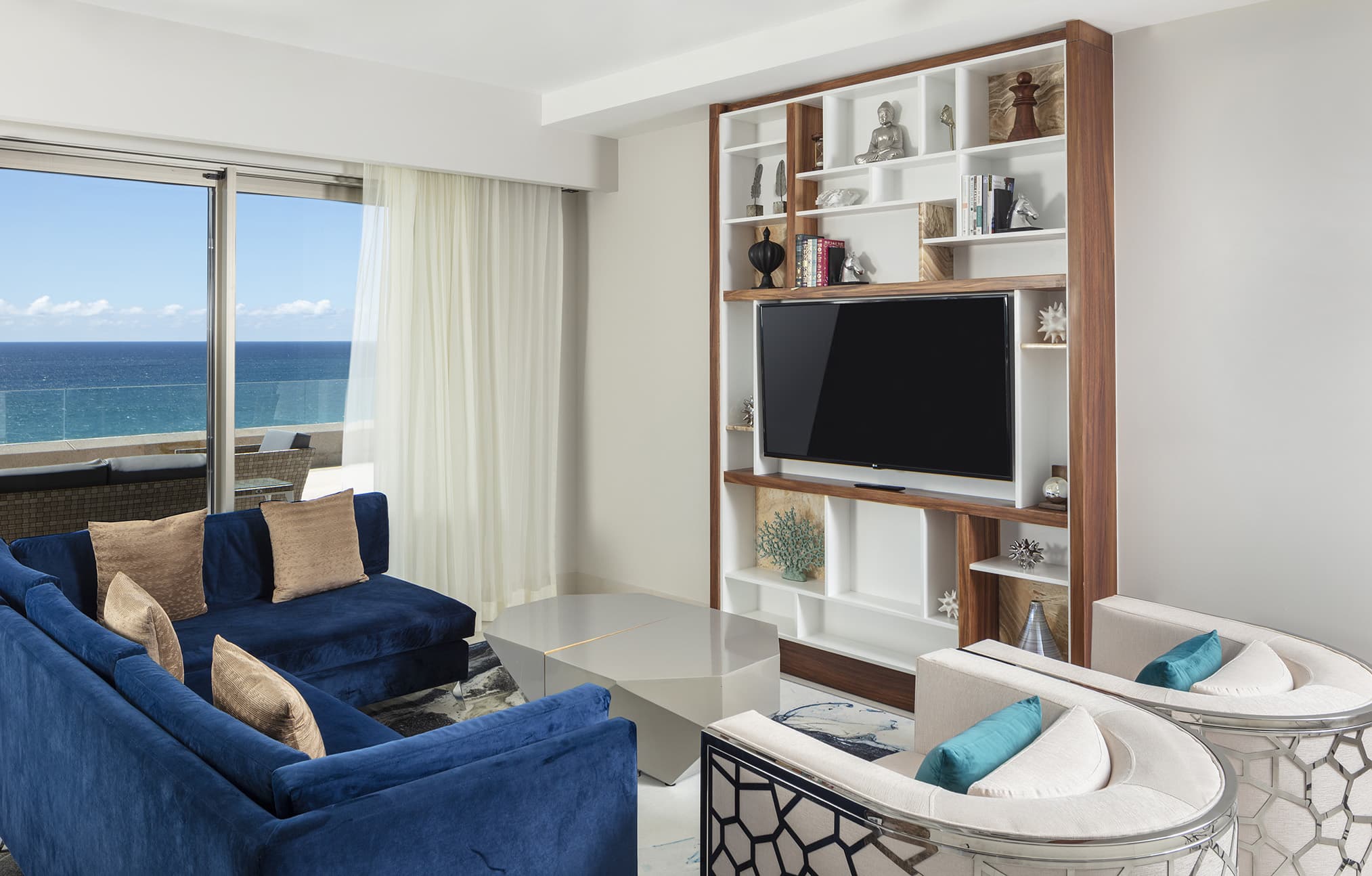 Garza Blanca 3 Bedroom Oceanfront Penthouse photo 4