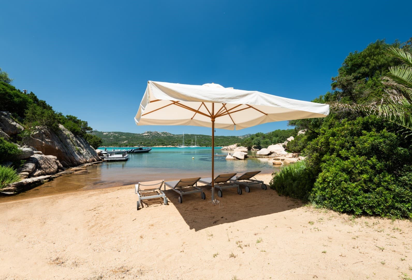 CALA DI VOLPE SWIMMING POOL VILLA