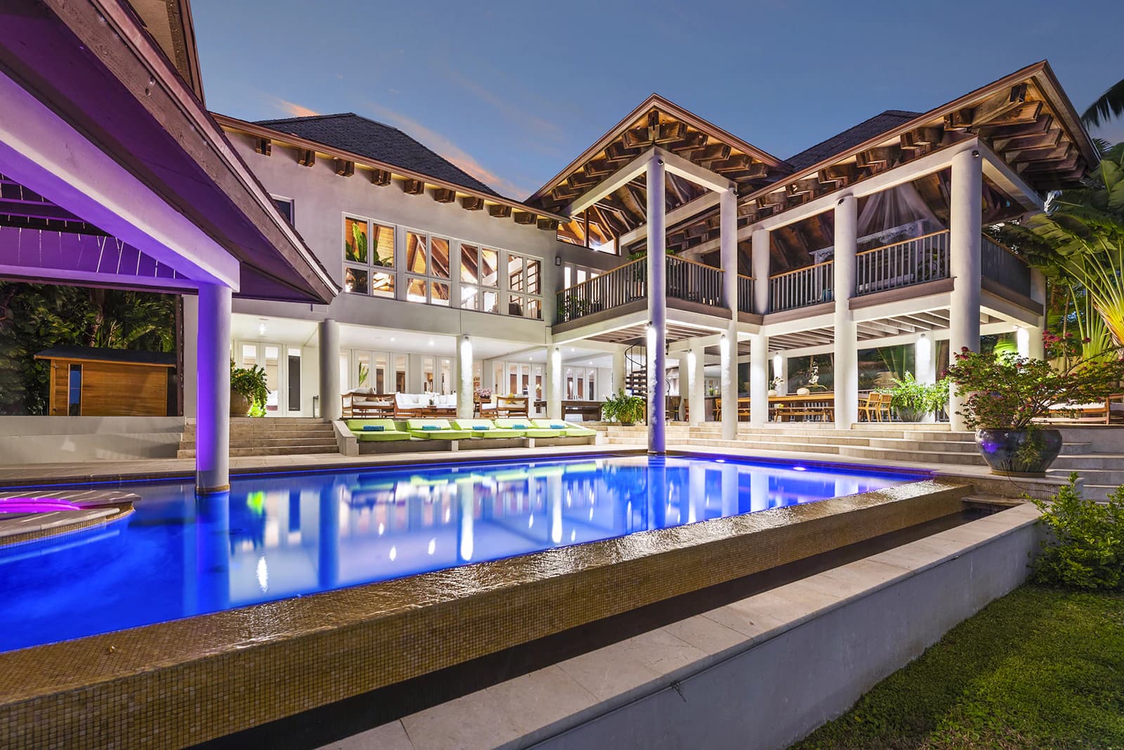 VILLA BALI