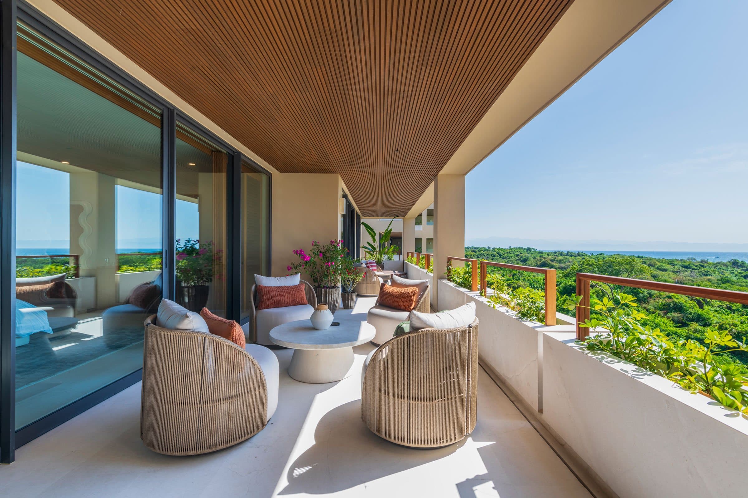 CONDO SURF SEA STREICH