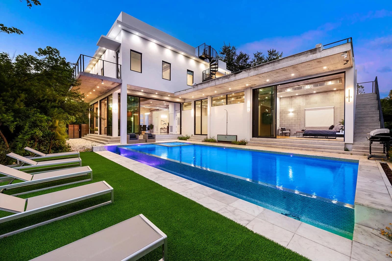 VILLA INFINITY