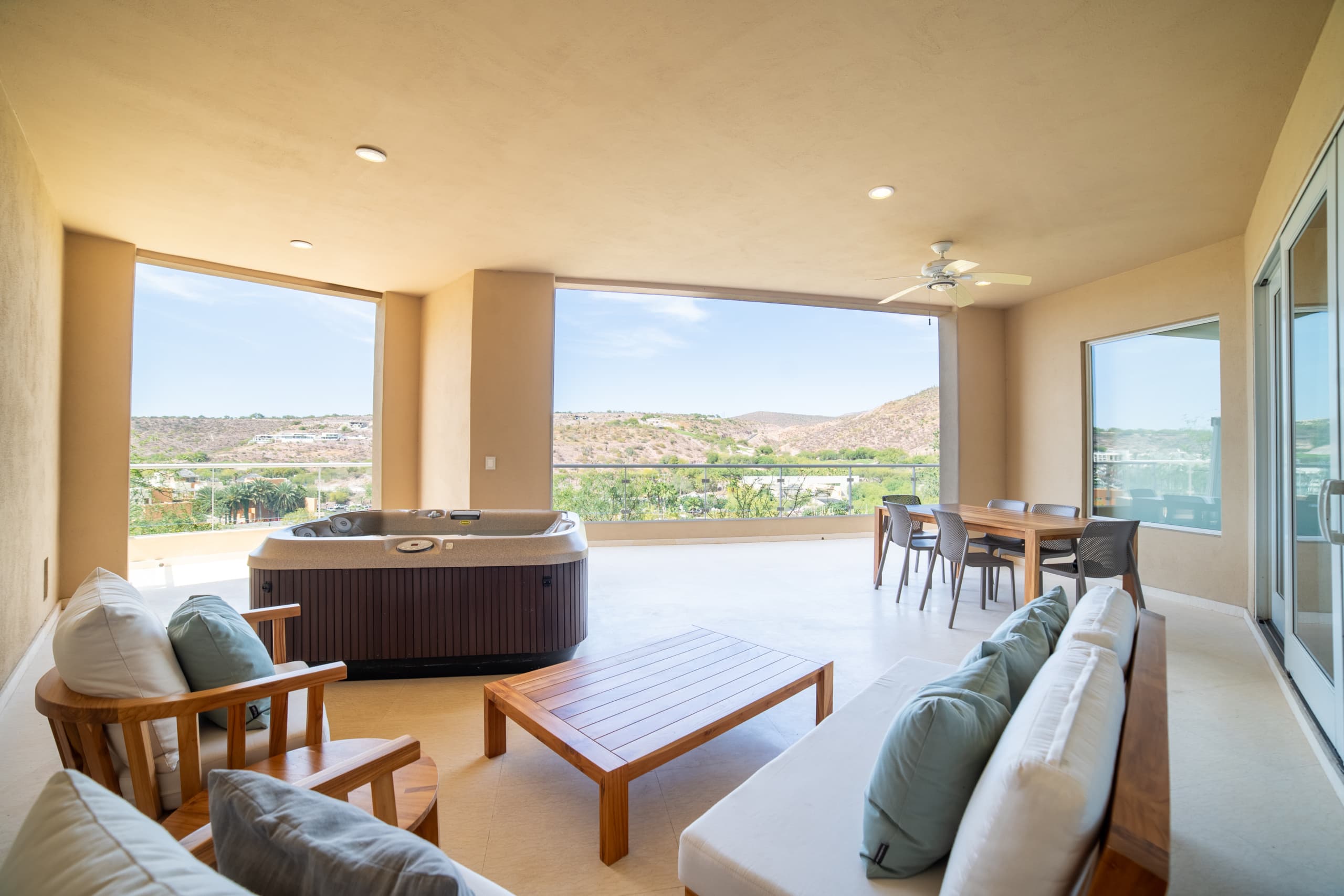 VILLA 14 photo 2