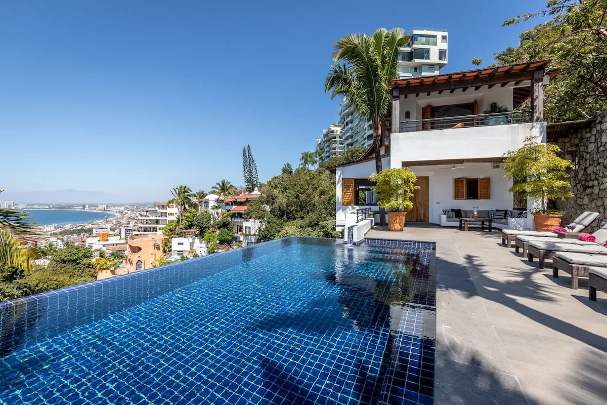 VILLA LUCIA