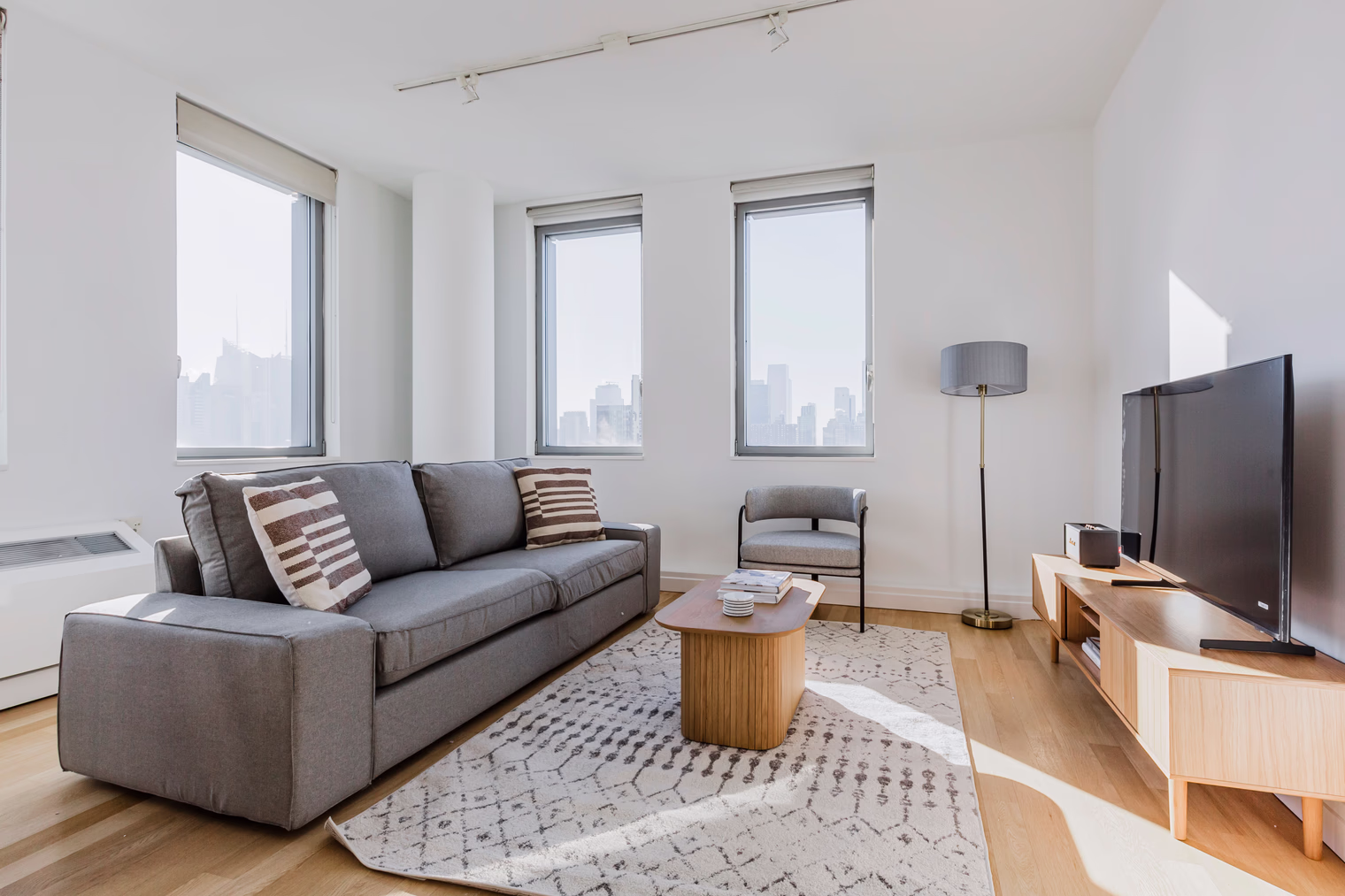 FORTE SELECT AT MERCEDES HOUSE, 554 WEST 54TH ST photo 2