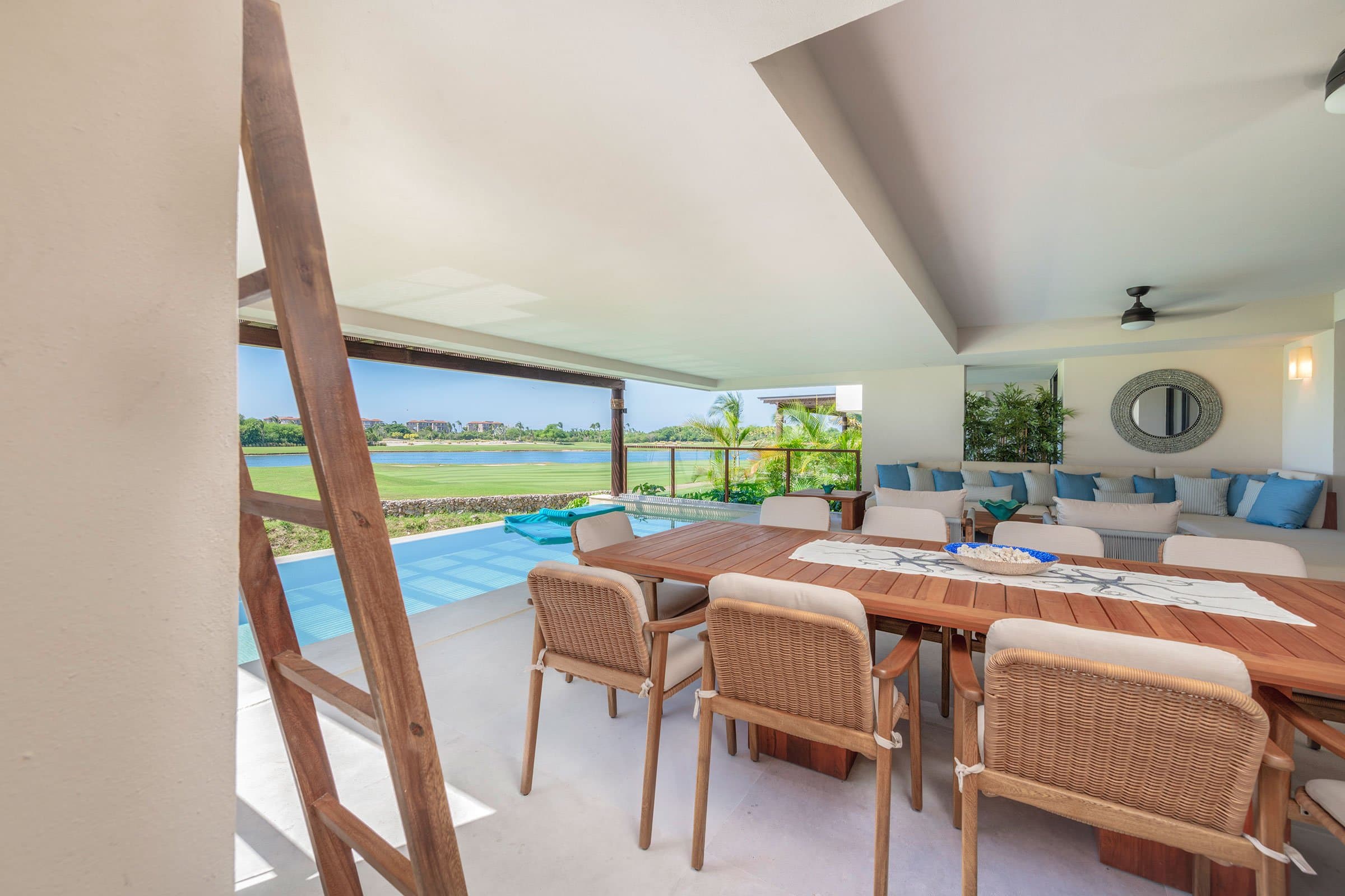 CONDO AZUL
