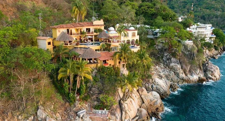 VILLA LOS ARCOS