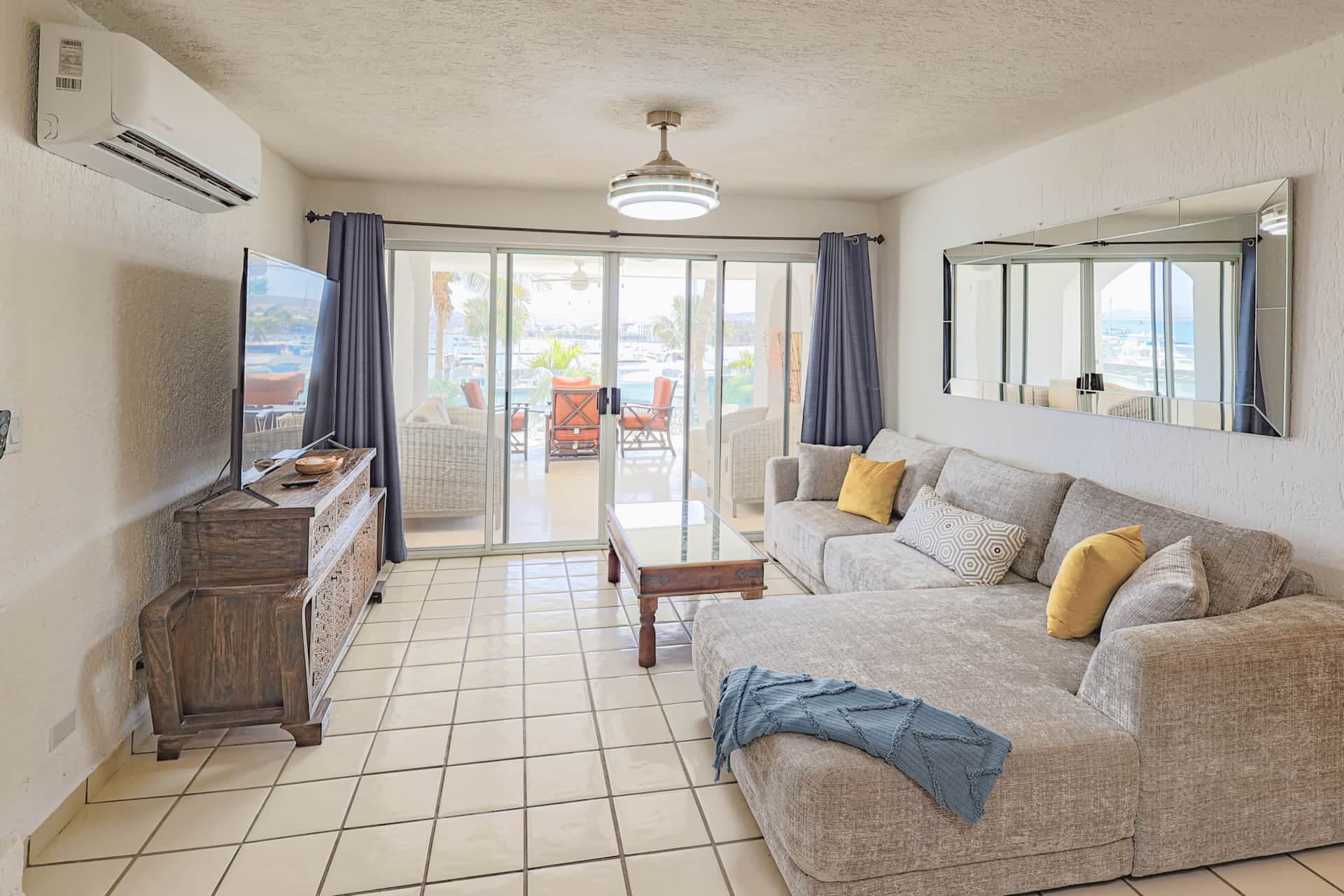 CONDO MARINA AT VISTA CORAL DOWNTOWN LA PAZ