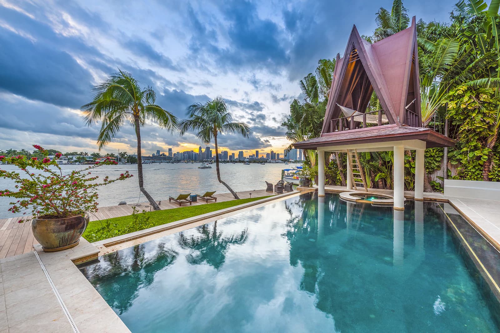 VILLA BALI photo 2