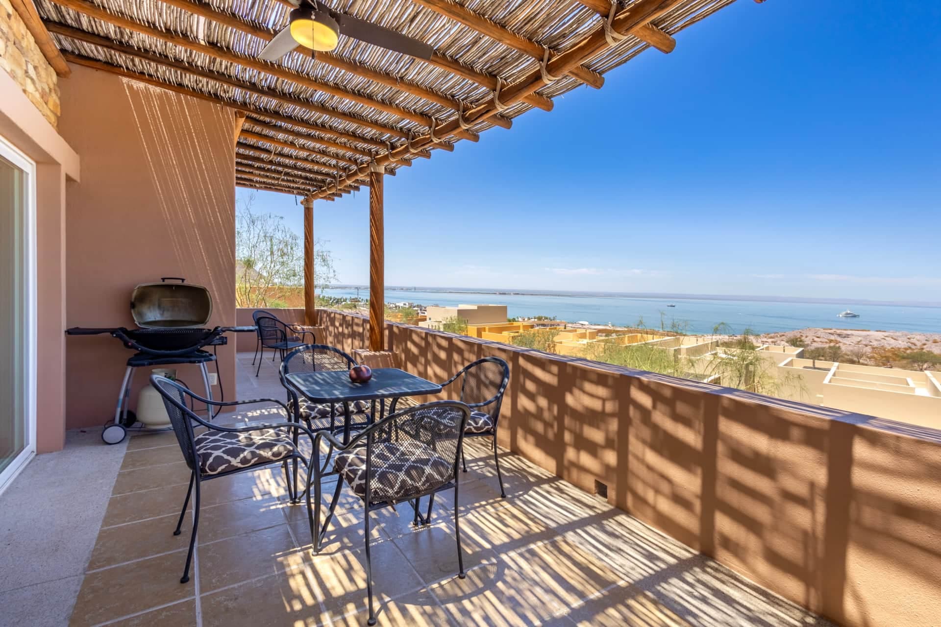 CASA CATALINA PUERTA CORTES WITH BEACH CLUB ACCESS