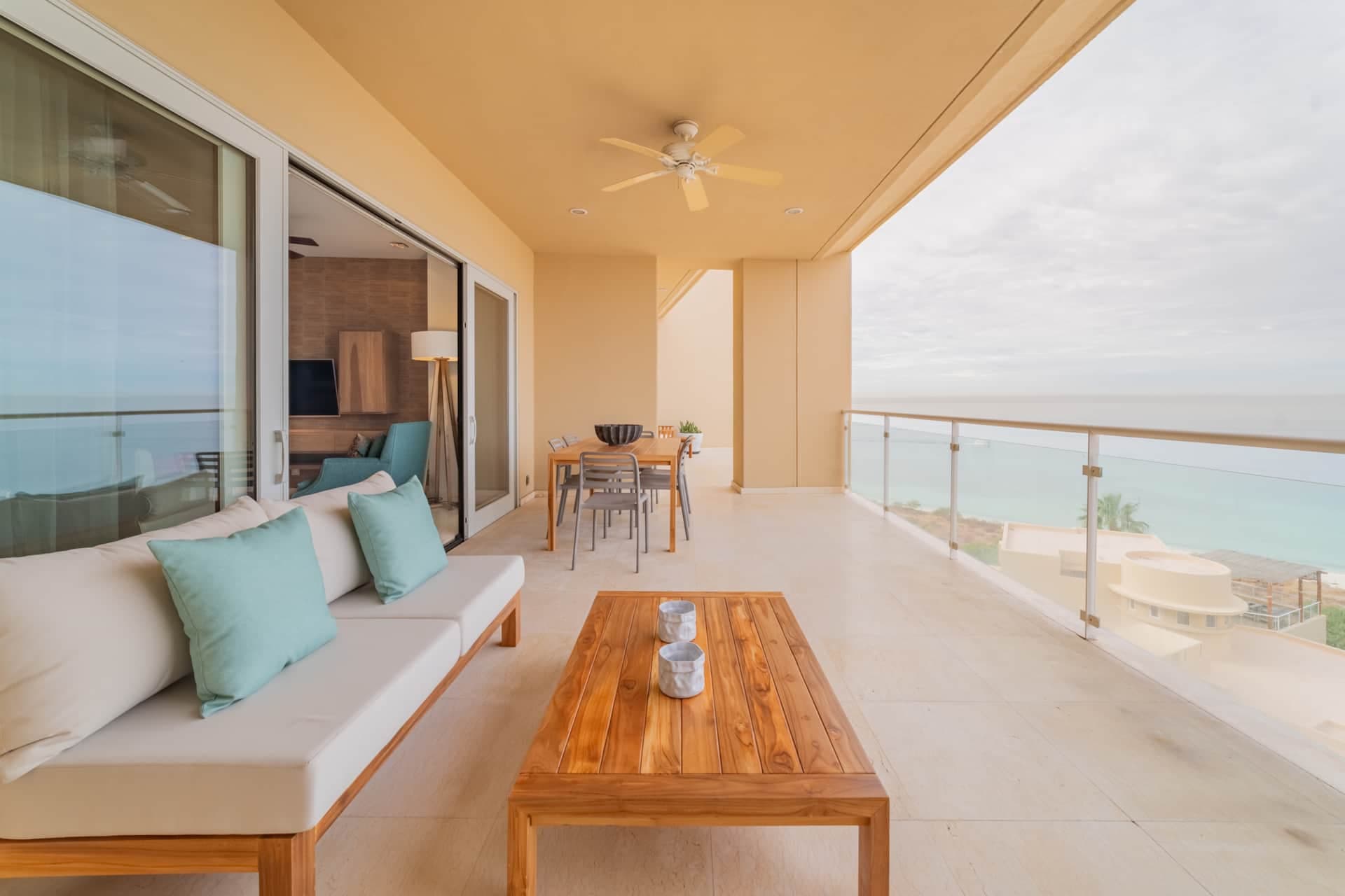 LUXURIOUS OCEANVIEW CONDO VISTAMAR AT PUERTA CORTES RESORT