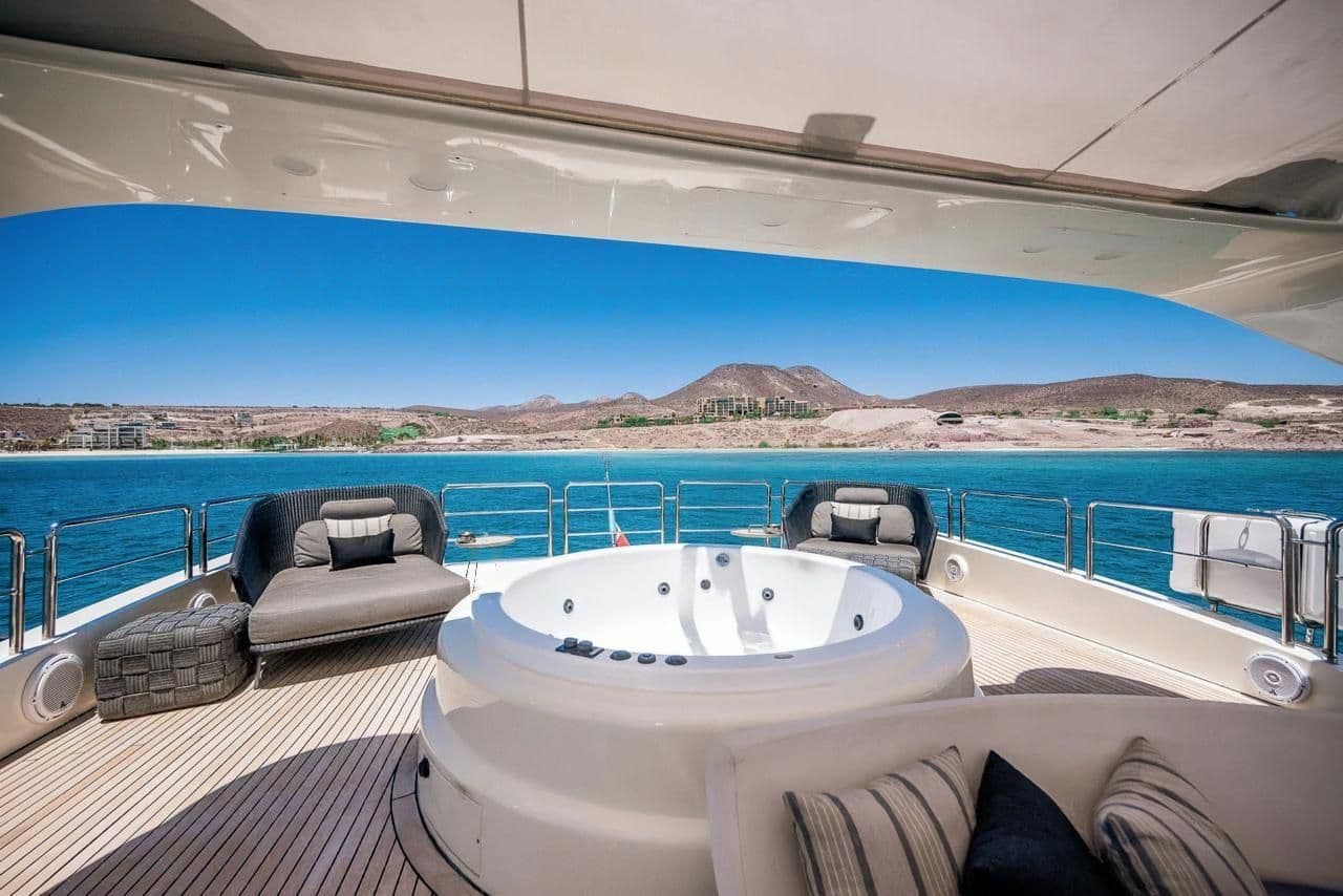 AZIMUT 98' photo 4