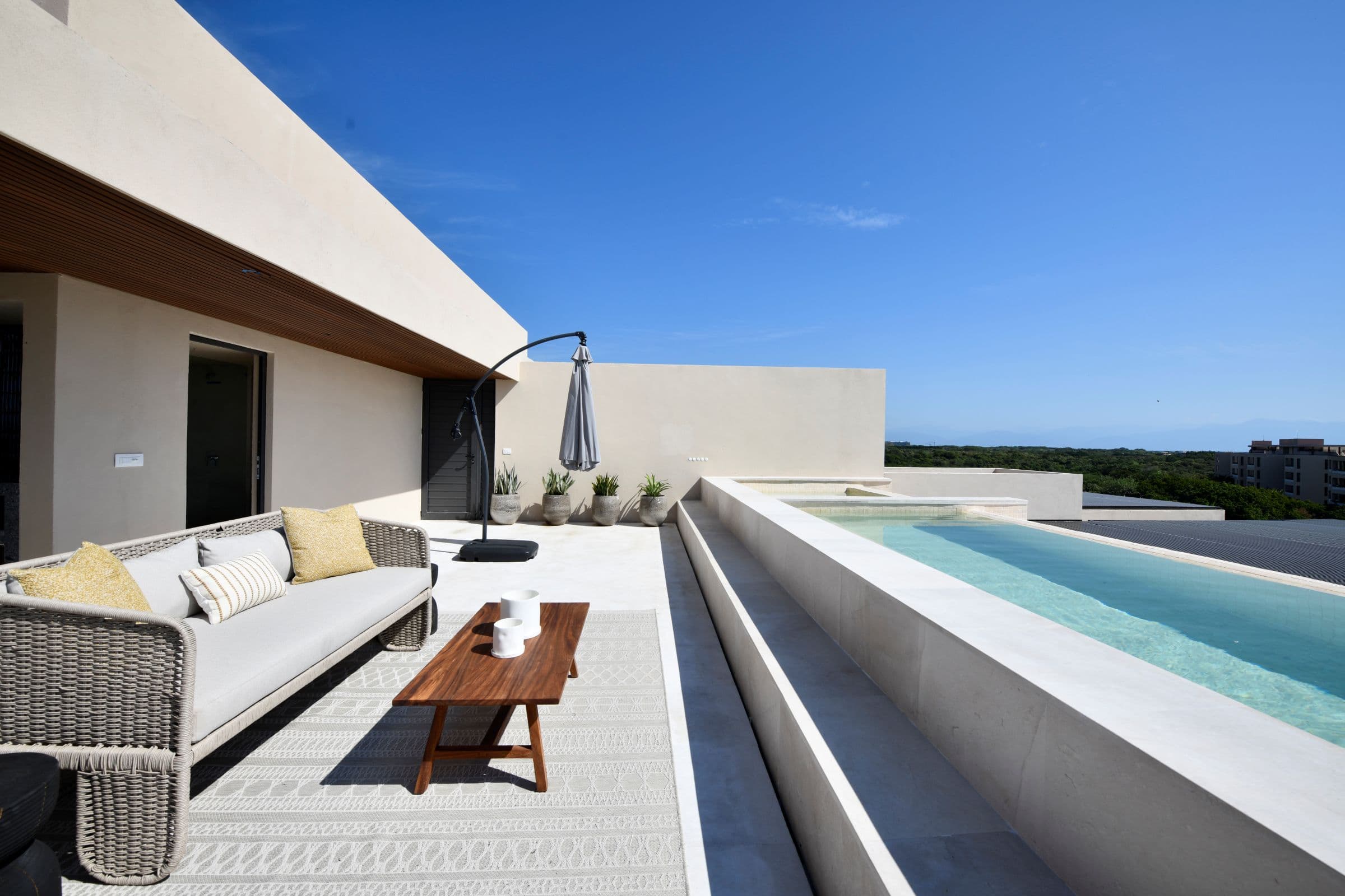 PENTHOUSE OASIS