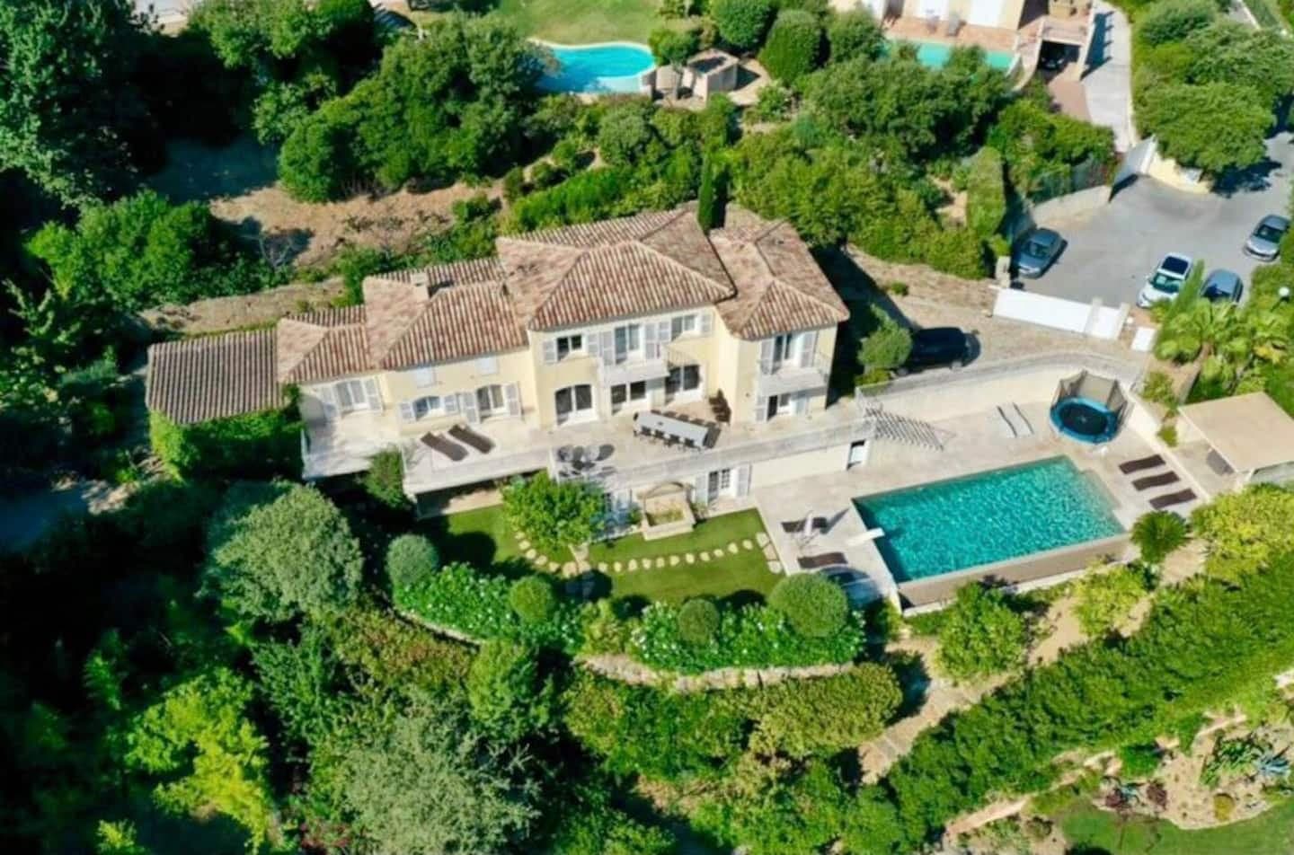 MAGNÍFICA VILLA CON VISTA AL MAR