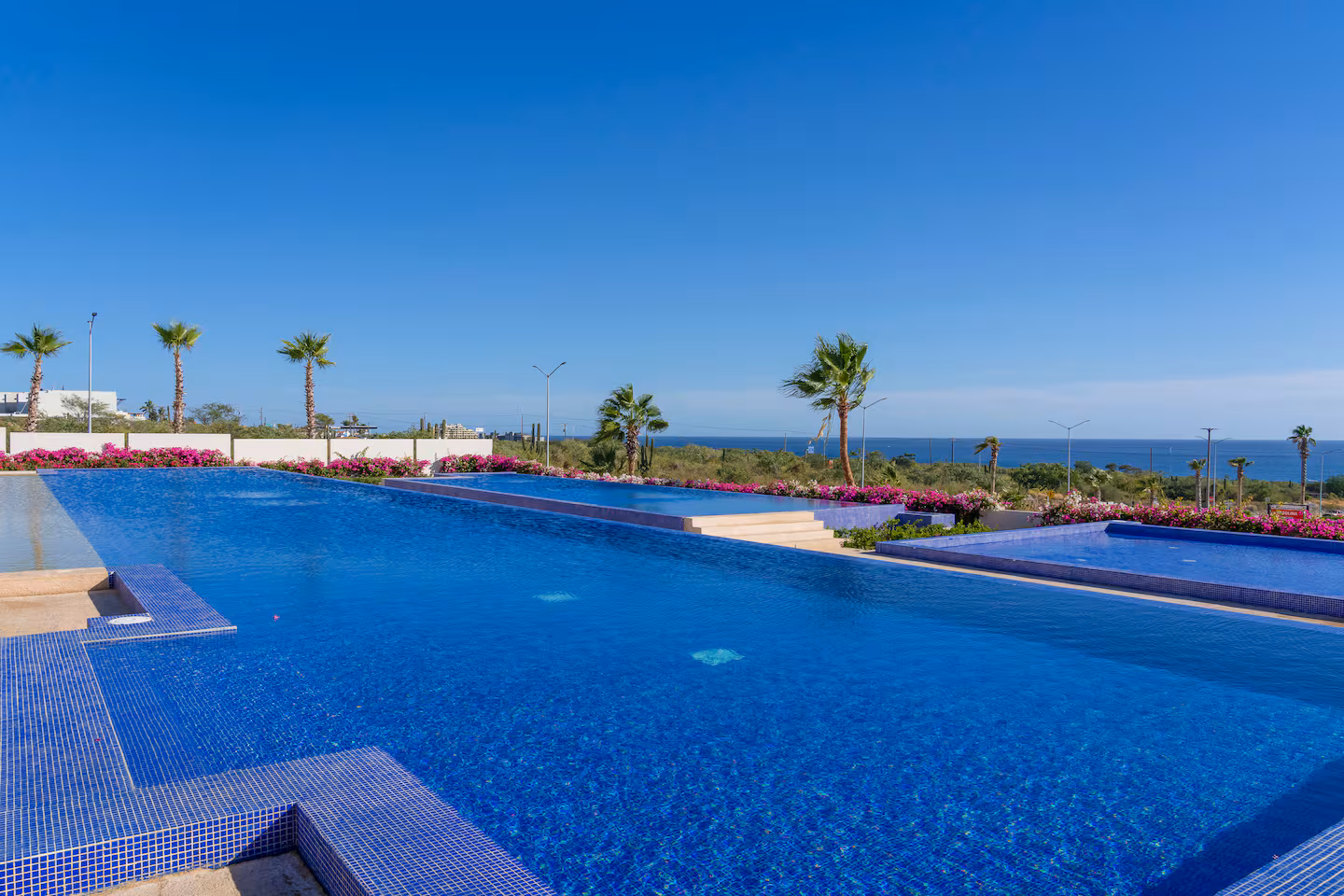 CONDO DE LUJO CON VISTA AL MAR, BALCÓN Y PISCINA photo 2