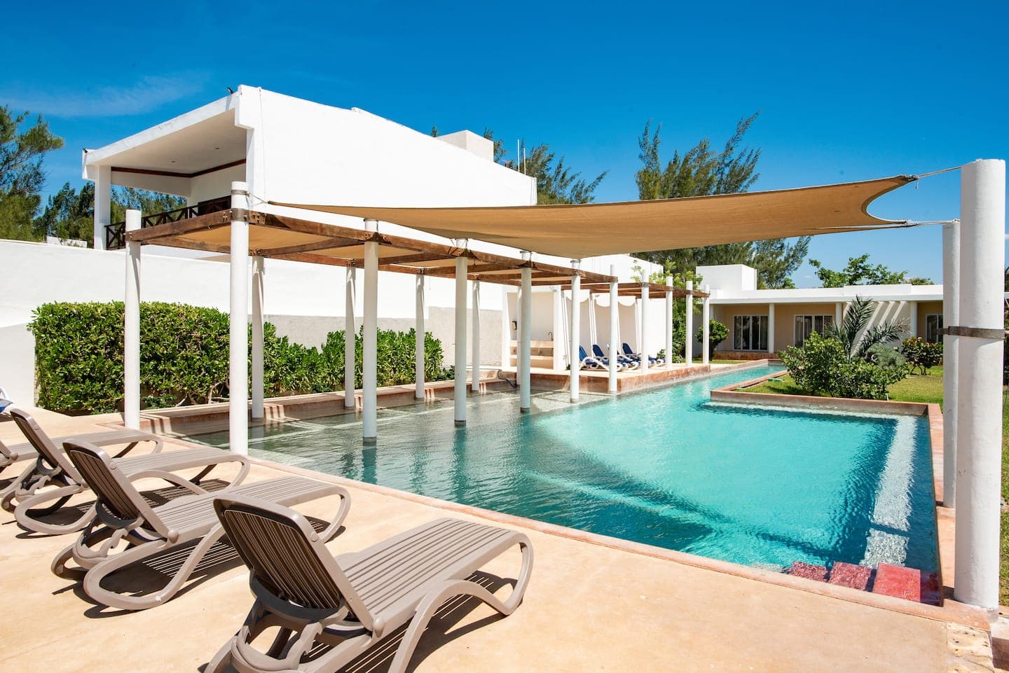 IMPRESIONANTE SUITE FRENTE A LA PLAYA