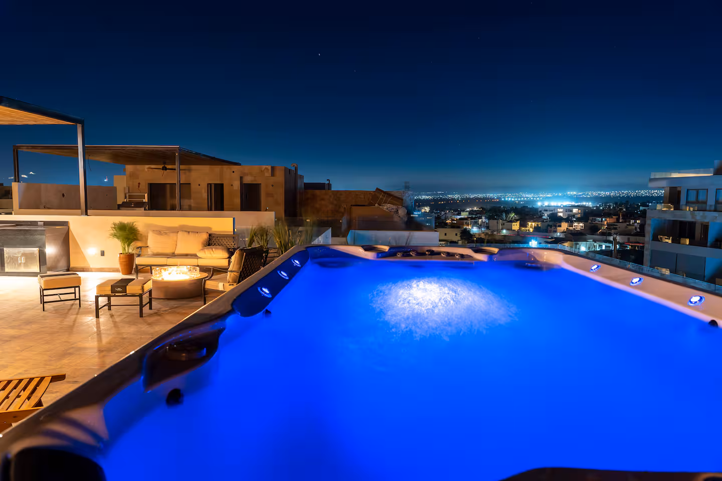 JACUZZI- CHIMENEA- ESTACIONAMIENTO-ASADOR-COCINA photo 3